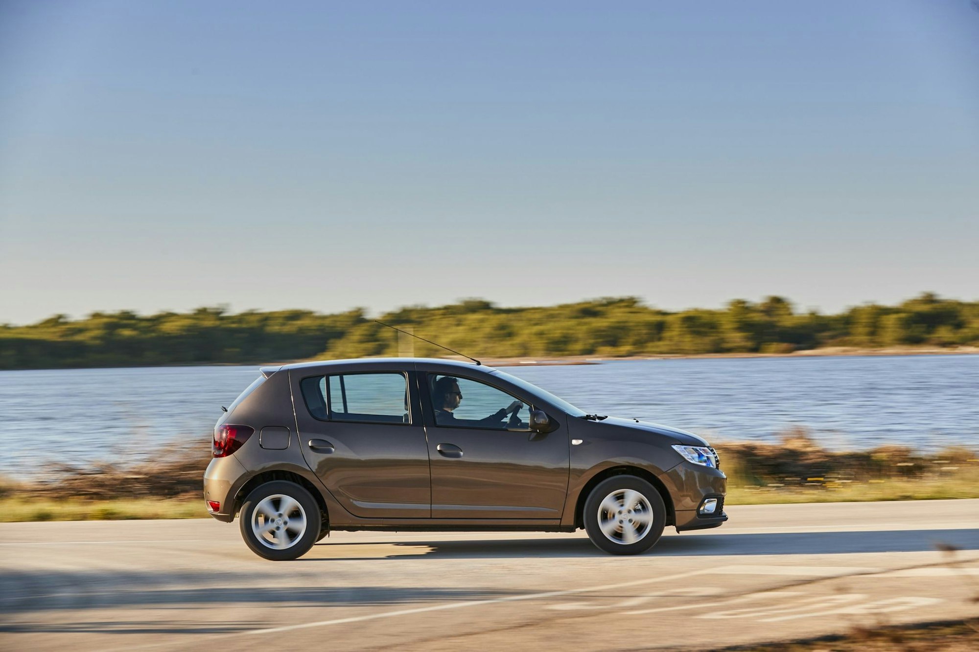 Ein See voller Tränen oder ein kostengünstiger Kamerad? Ein gebrauchter Dacia Sandero kann viele Facetten haben, worauf ist besonders zu achten?