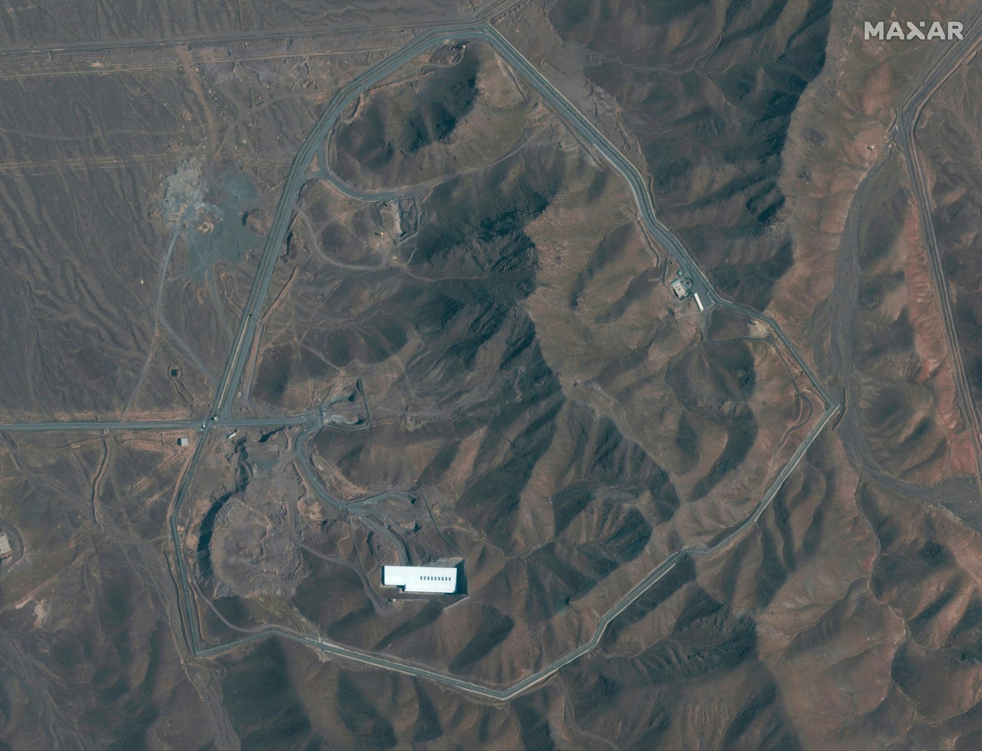 Israel hat keine Bomben, die die iranische Atomanlage Fordo zerstören könnten. Nur die USA verfügen über die Möglichkeit, die bis zu 90 Metern tief unter einem Felsmassiv liegende Anlage zu treffen. (Archivbild)