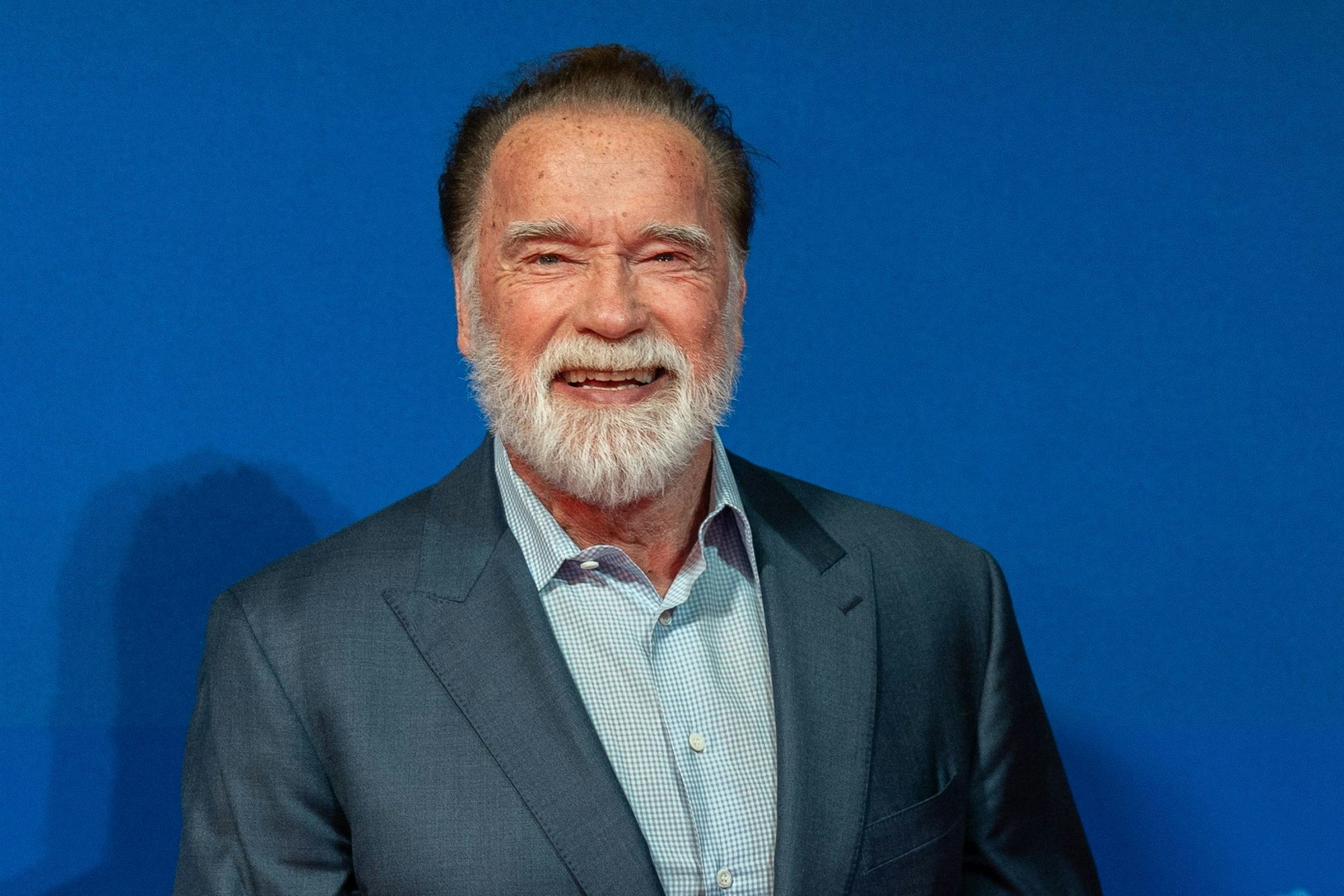 Mit Ende 70 gibt Arnold Schwarzenegger in der Serie «Fubar» immer noch den kernigen, wenn auch gealterten Actionstar.