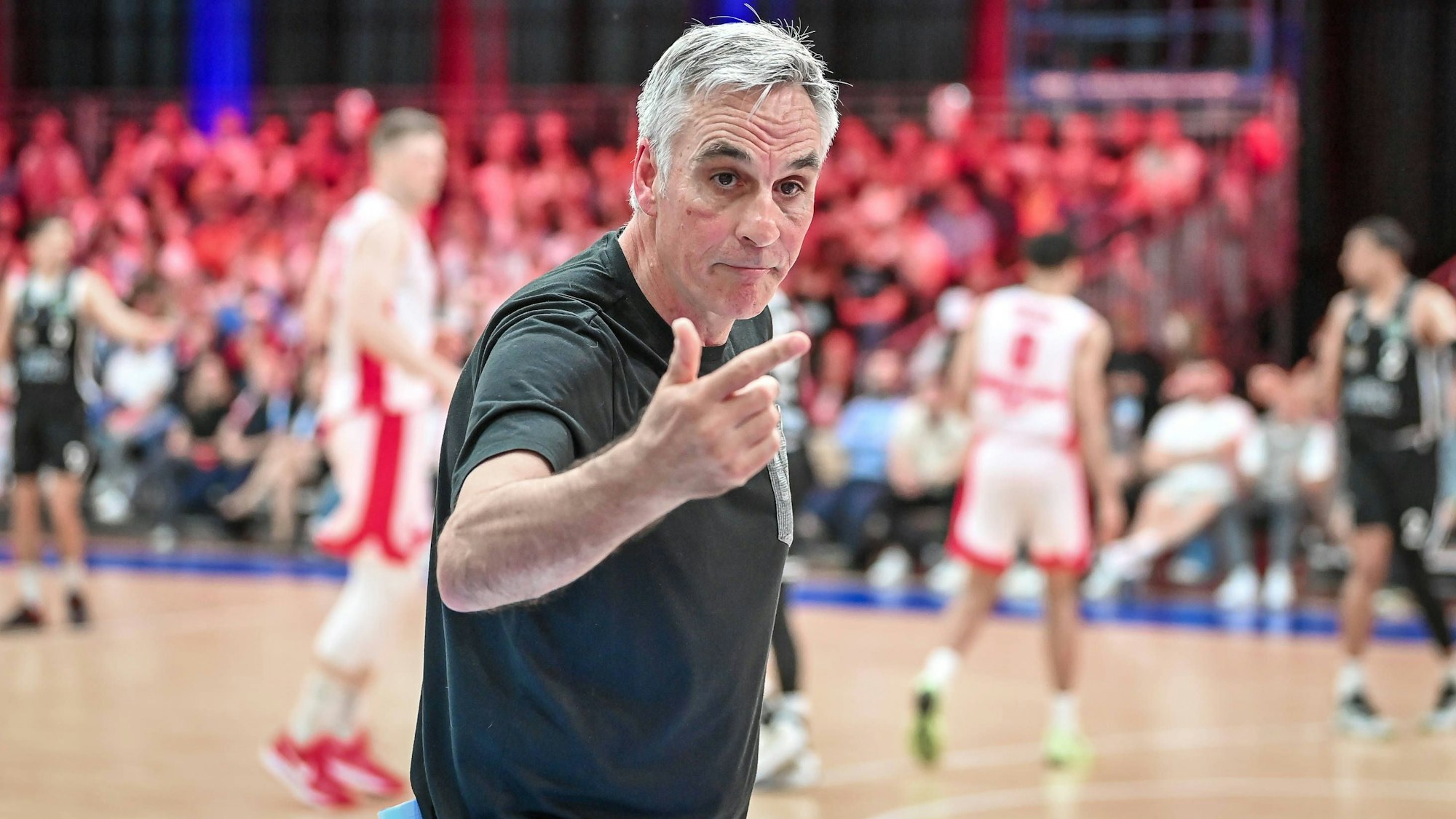 Barmer 2. Basketball Bundesliga ProB: Rheinstars Koeln vs. Dragons Rhöndorf, 12.04.2025 Stephan Baeck Coach RheinStars Koeln, Barmer 2. Basketball Bundesliga ProB: Rheinstars Koeln vs. Dragons Rhöndorf am 12.04.2025 im Motorworld Köln in Koeln Nordrhein-Westfalen *** Barmer 2 Basketball Bundesliga ProB Rheinstars Koeln vs Dragons Rhöndorf, 12 04 2025 Stephan Baeck Coach RheinStars Koeln , Barmer 2 Basketball Bundesliga ProB Rheinstars Koeln vs Dragons Rhöndorf on 12 04 2025 at Motorworld Köln in Koeln Nordrhein Westfalen Copyright: xBEAUTIFULxSPORTS/Mueller-Laschetx