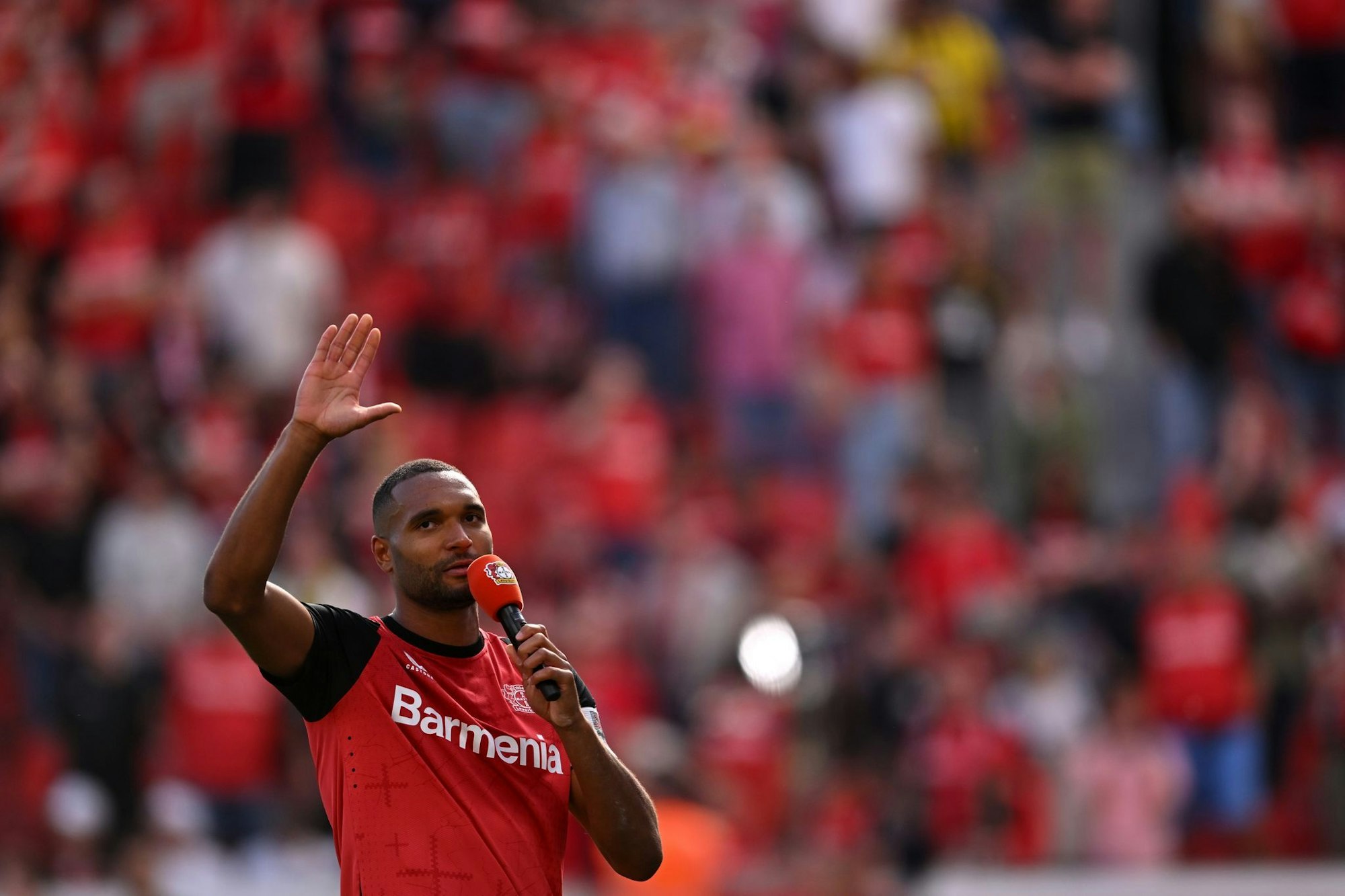 Für Abwehrchef Jonathan Tah wird ein Nachfolger gesucht.