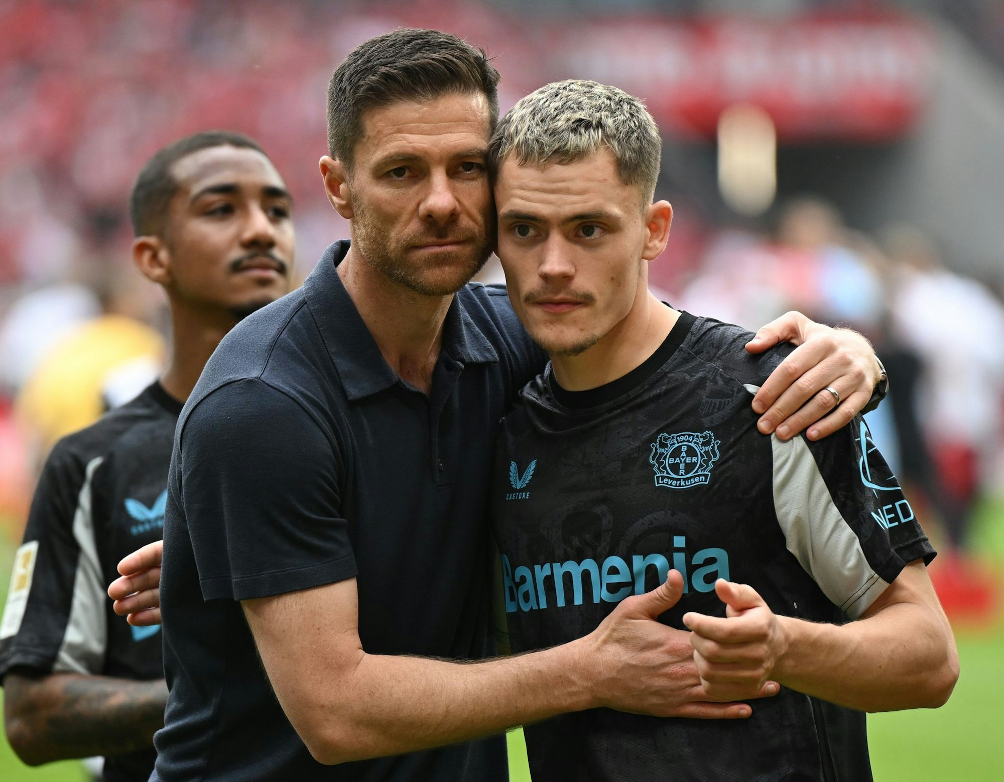 Die Gesichter der vergangenen Saison sind kein Teil mehr von Bayer Leverkusen: Xabi Alonso und Florian Wirtz.