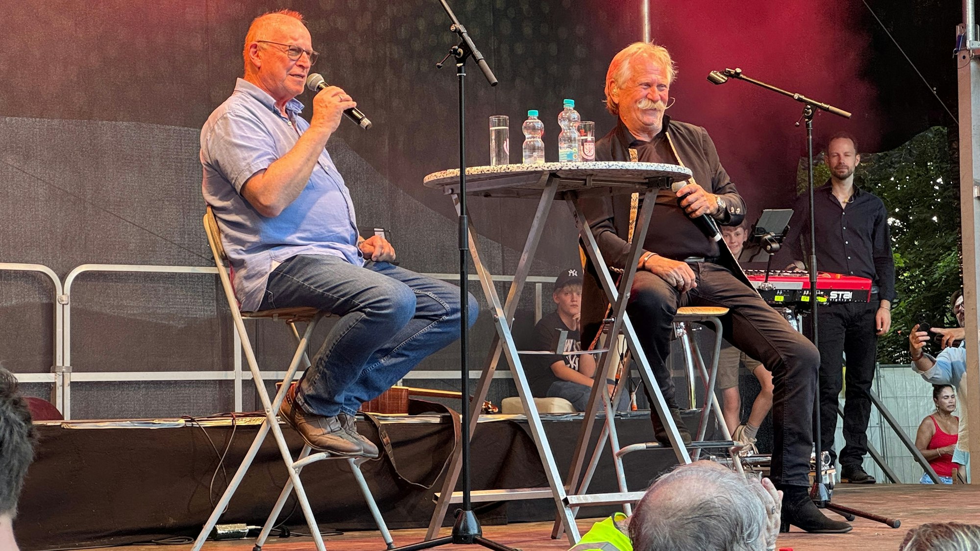 Henning Krautmacher und Werner Nolden auf der Bühne