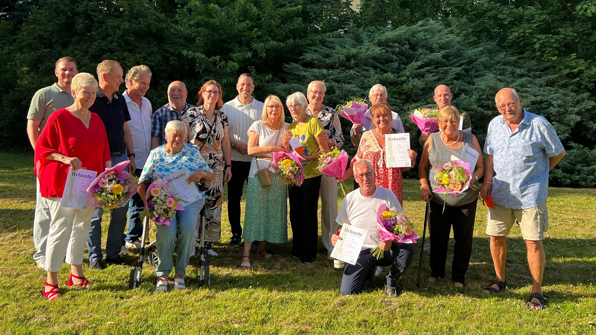 Die Preisträger der Gartenprämierung der Kolonien II und III.