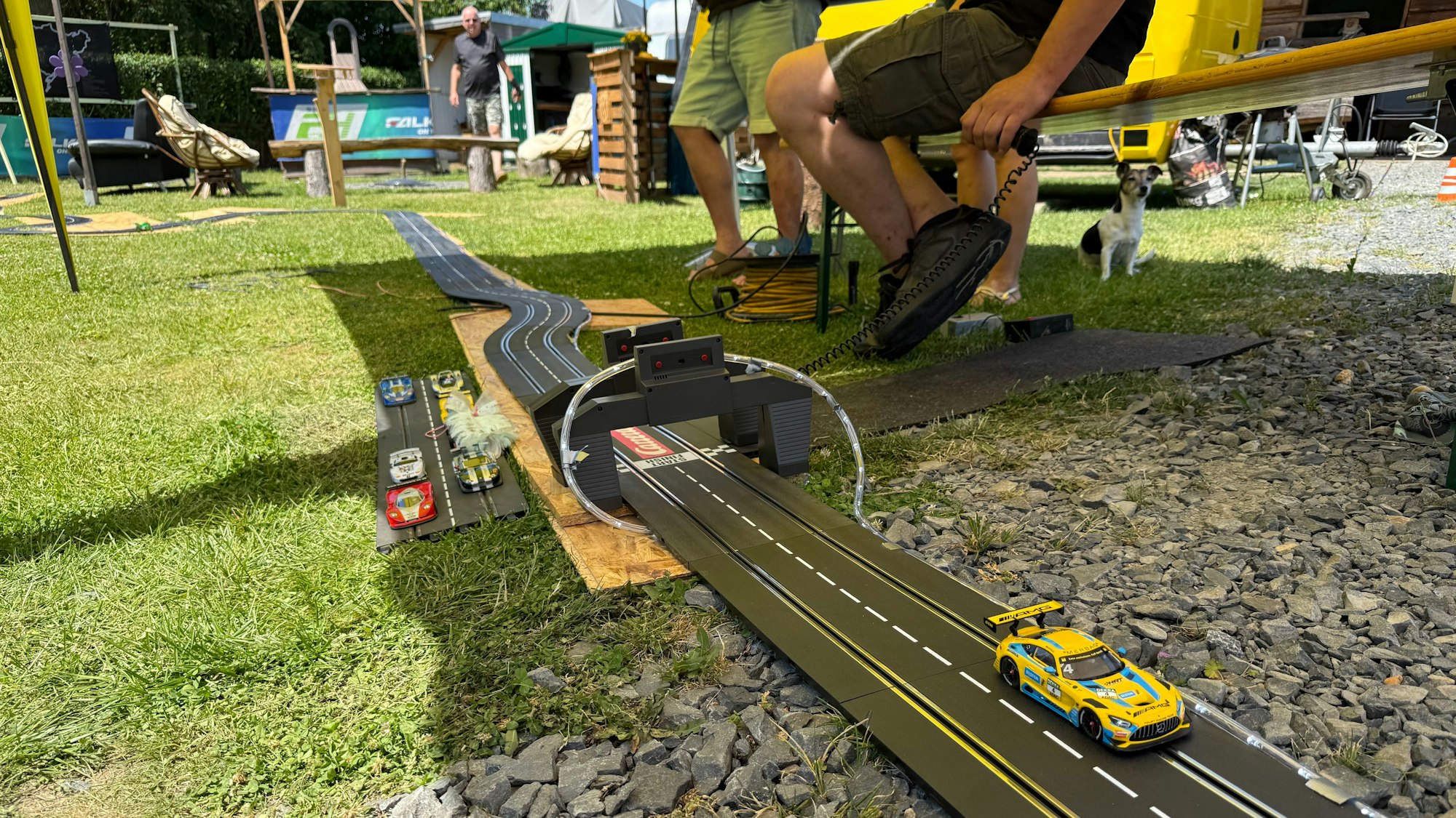 Die schnellste verifizierte Rundenzeit lag bei beachtlichen 39,8 Sekunden – ein echtes Kunststück auf dem detailverliebten Mini-Nürburgring.