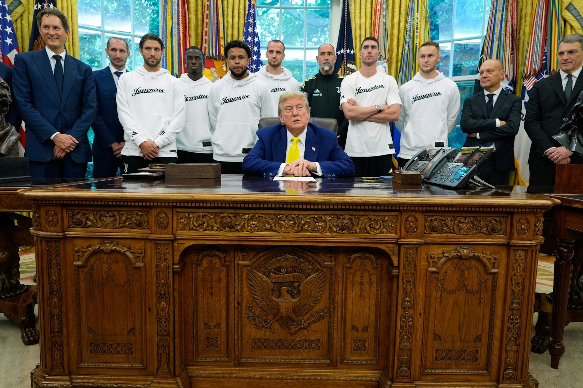 Bild mit Trump: Die Spieler von Juventus Turin zu Gast im Weißen Haus.