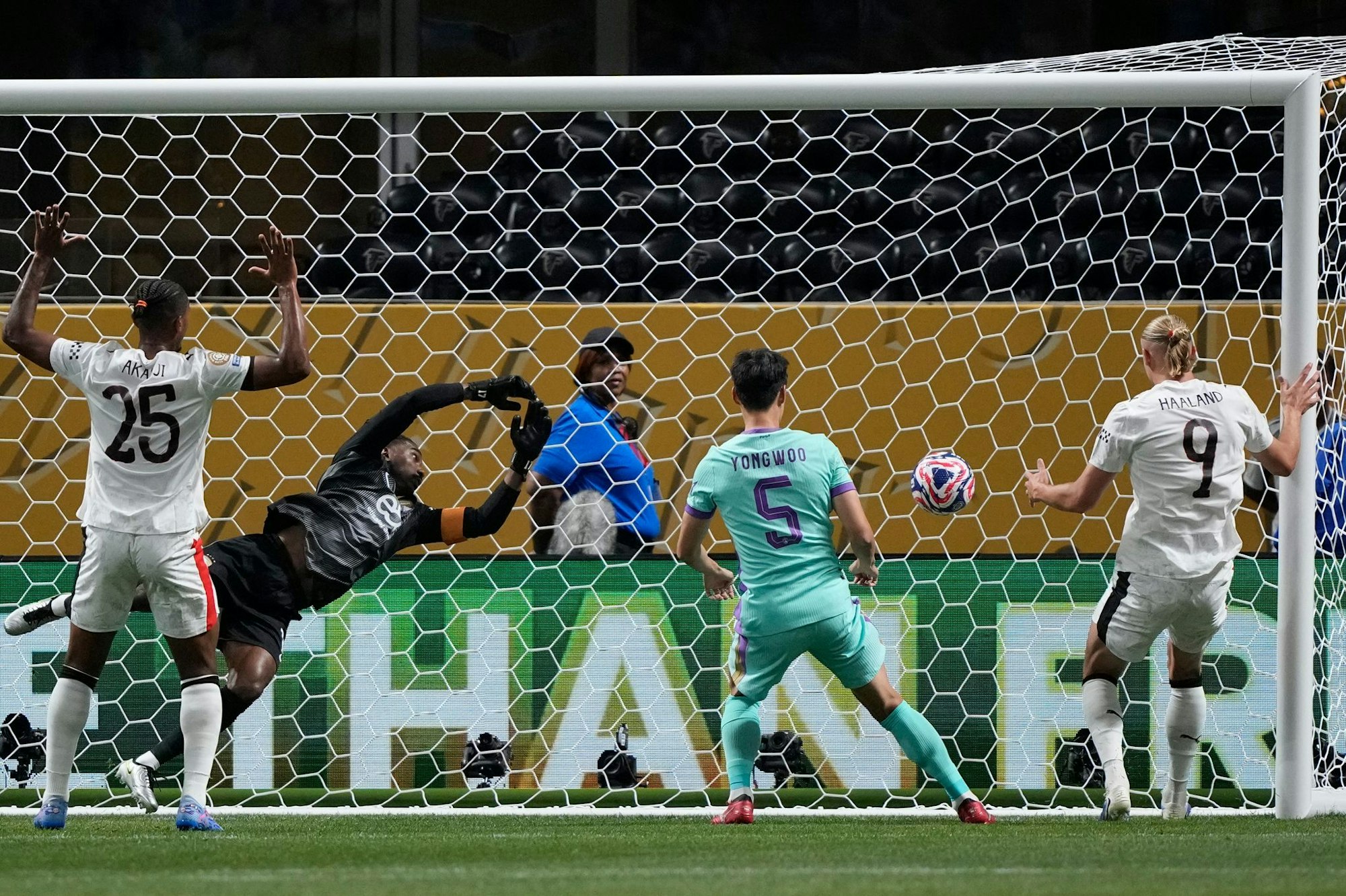 Der Moment, als Ilkay Gündogan zum 1:0 trifft.