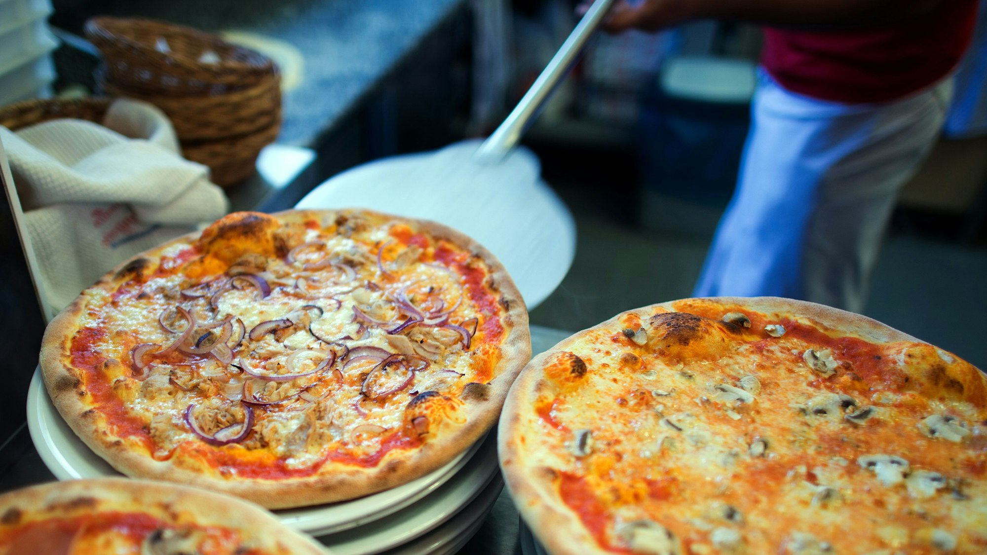 Die Pizzeria „Mimmo & Santo“ in Köln-Nippes schließt am 27. Juli 2025. Ob sich ein Nachfolger findet, der das Restaurant in ähnlicher oder in anderer Form übernimmt, ist offen.