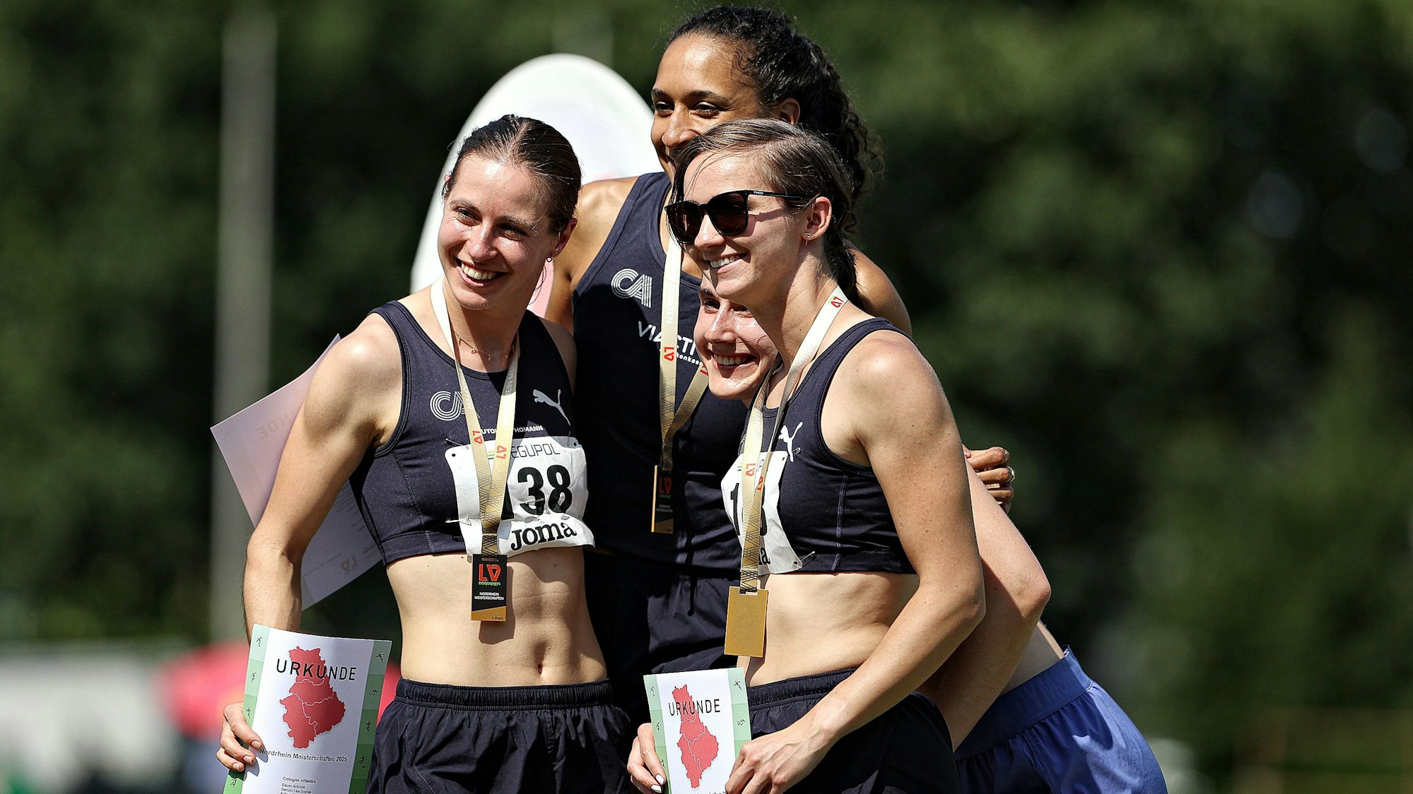 Die 4x100-Meter-Staffel der Cologne Athletics ist in Duisburg das Maß aller Dinge.