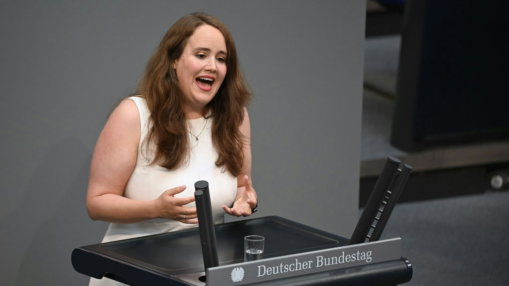 Lang sagt: «Die Menschen wollen sich darauf verlassen können, dass ihr T-Shirt nicht von Kindern genäht wurde.» (Archivbild)