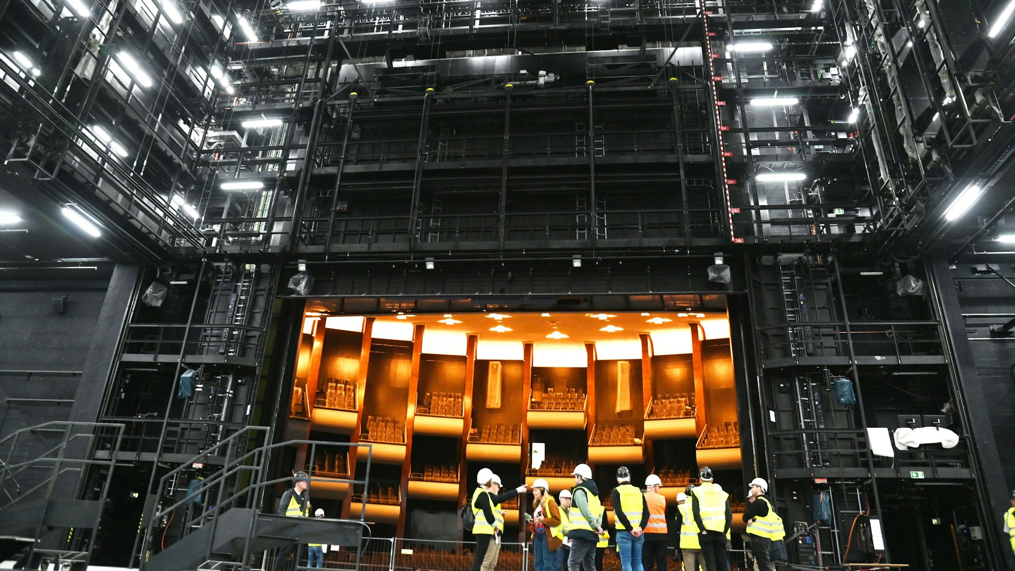 Ein Rundgang über die Opern-Baustelle im April 2025.