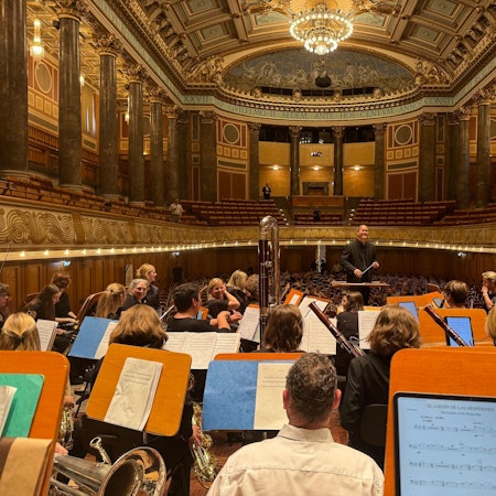 Der Orchesterverein Hilgen um seinen Leiter Timor Oliver Chadik belegte beim Deutschen Orchesterwettbewerb den ersten Platz.