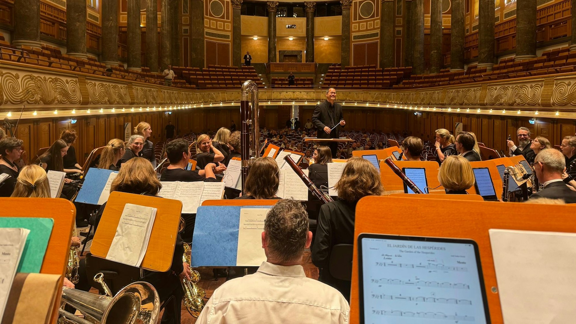 Der Orchesterverein Hilgen um seinen Leiter Timor Oliver Chadik belegte beim Deutschen Orchesterwettbewerb den ersten Platz.