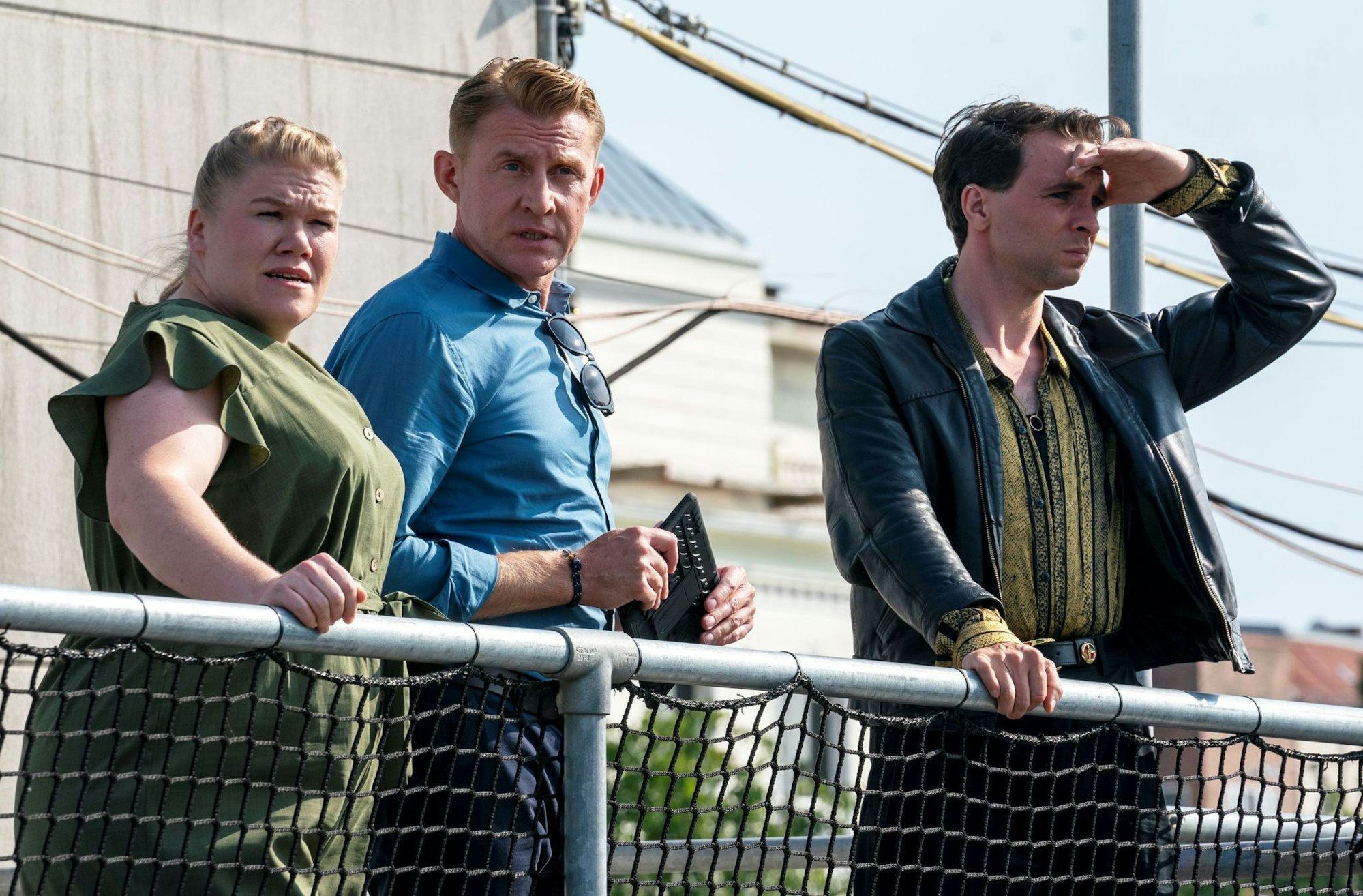 «Polizeiruf 110»: Die Kommissare Vincent Ross (André Kaczmarczyk, rechts), Alexandra Luschke (Gisa Flake, links) und Wiktor Krol (Klaudiusz Kaufmann, Mitte).