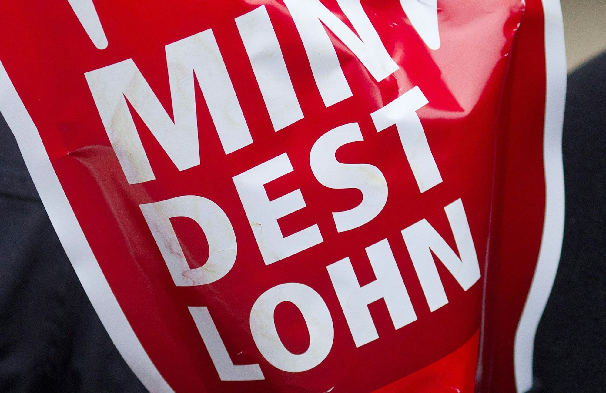 Die Gewerkschaften trommeln für einen deutlich höheren Mindestlohn. (Symbolbild)