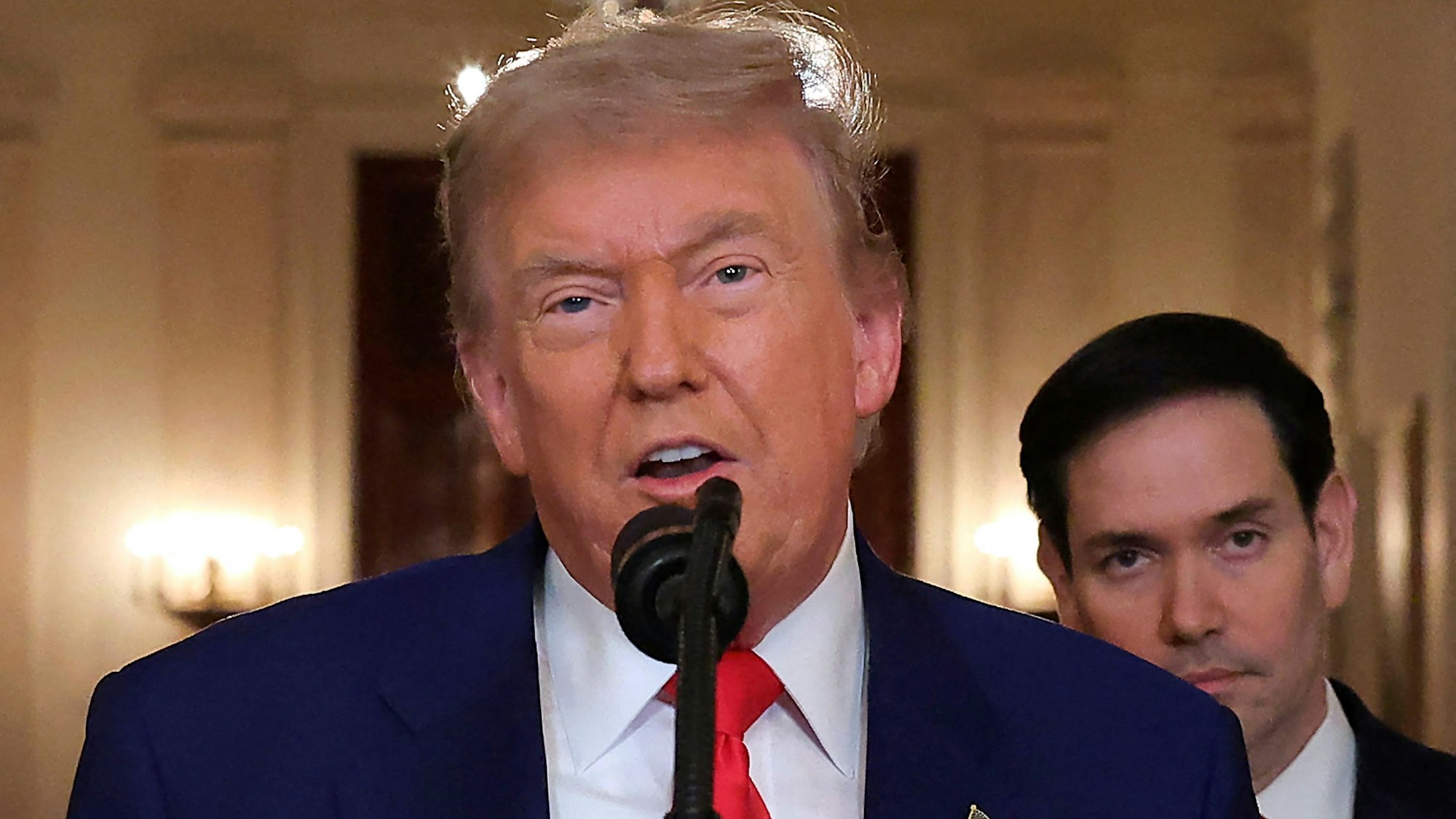Das Bild zeigt US-Präsident Donald Trump. Foto: Carlos Barria / POOL / AFP