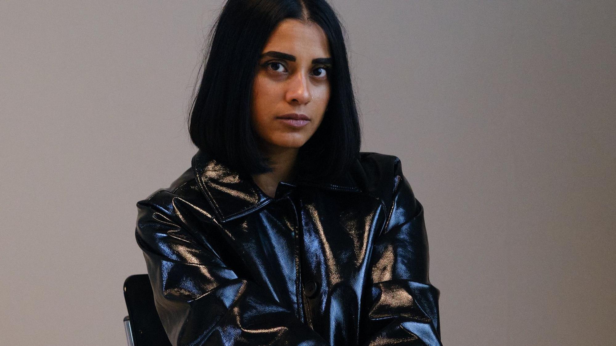 Autorin, Moderatorin und Künstlerin Fatima Khan