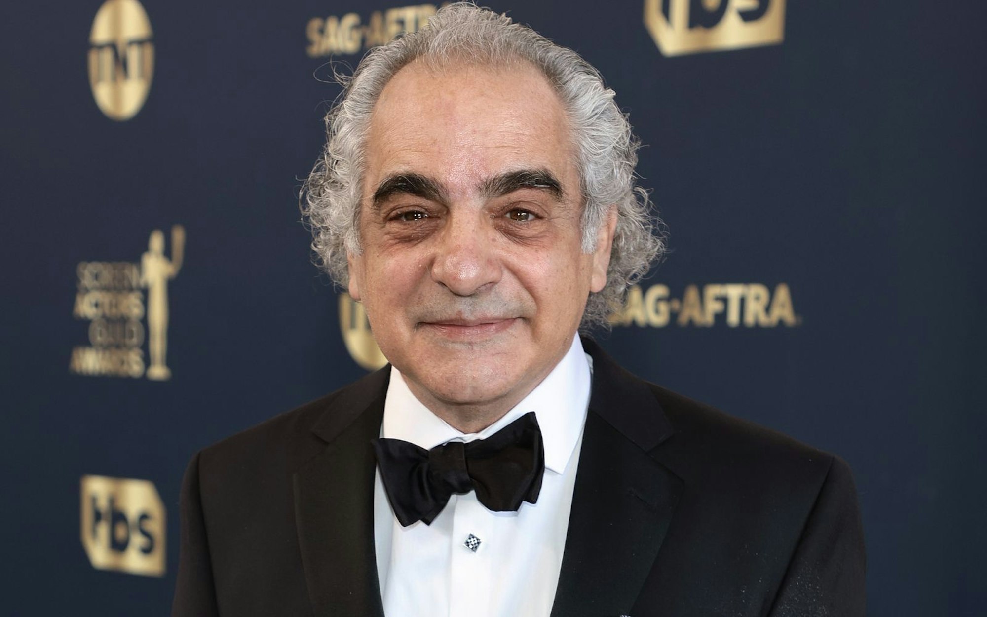 Der US-amerikanische Schauspieler Joe Marinelli ist im Alter von 68 Jahren an Krebs gestorben. (Bild: 2022 Getty Images for WarnerMedia/Dimitrios Kambouris)