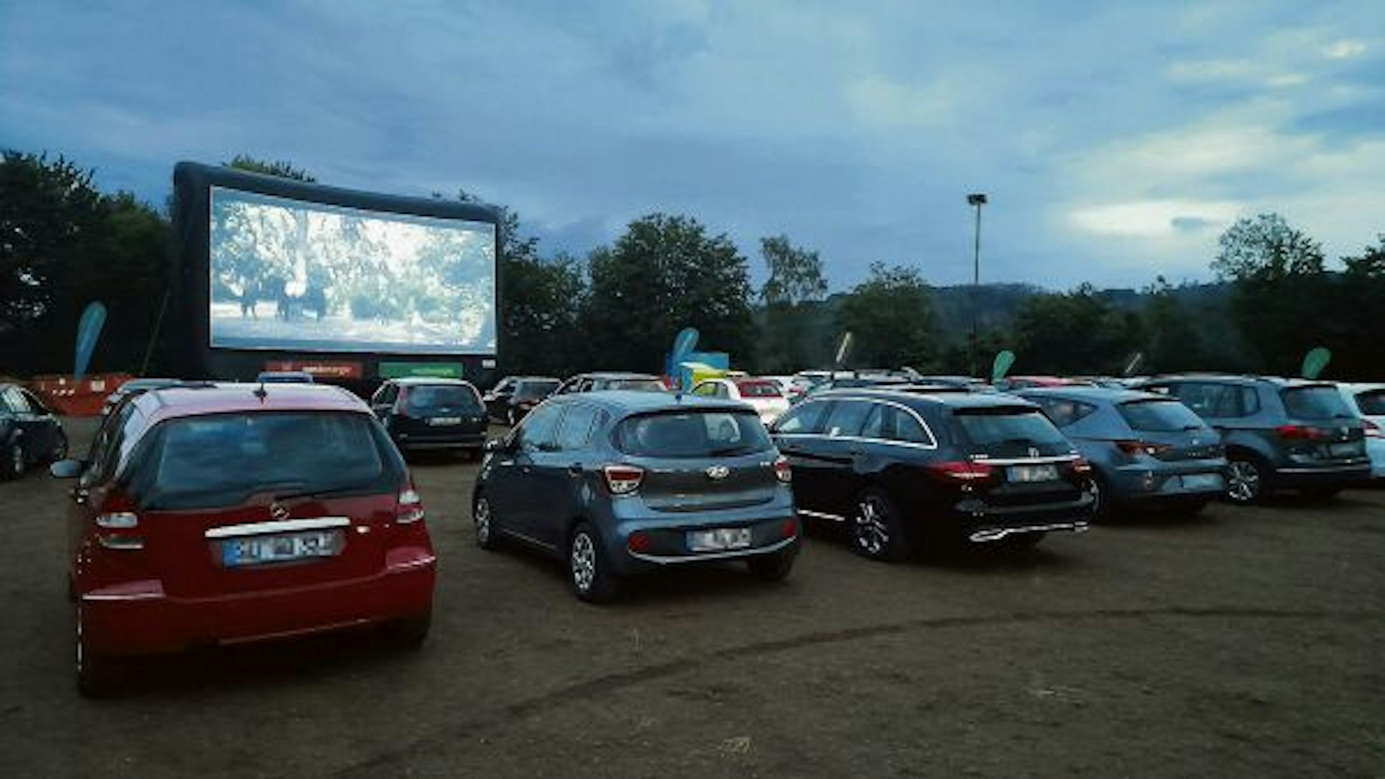 In der Corona-Zeit ging dreimal, 2020, 2021 und 2022 das Autokino am Mucher Sportplatz über die Bühne.