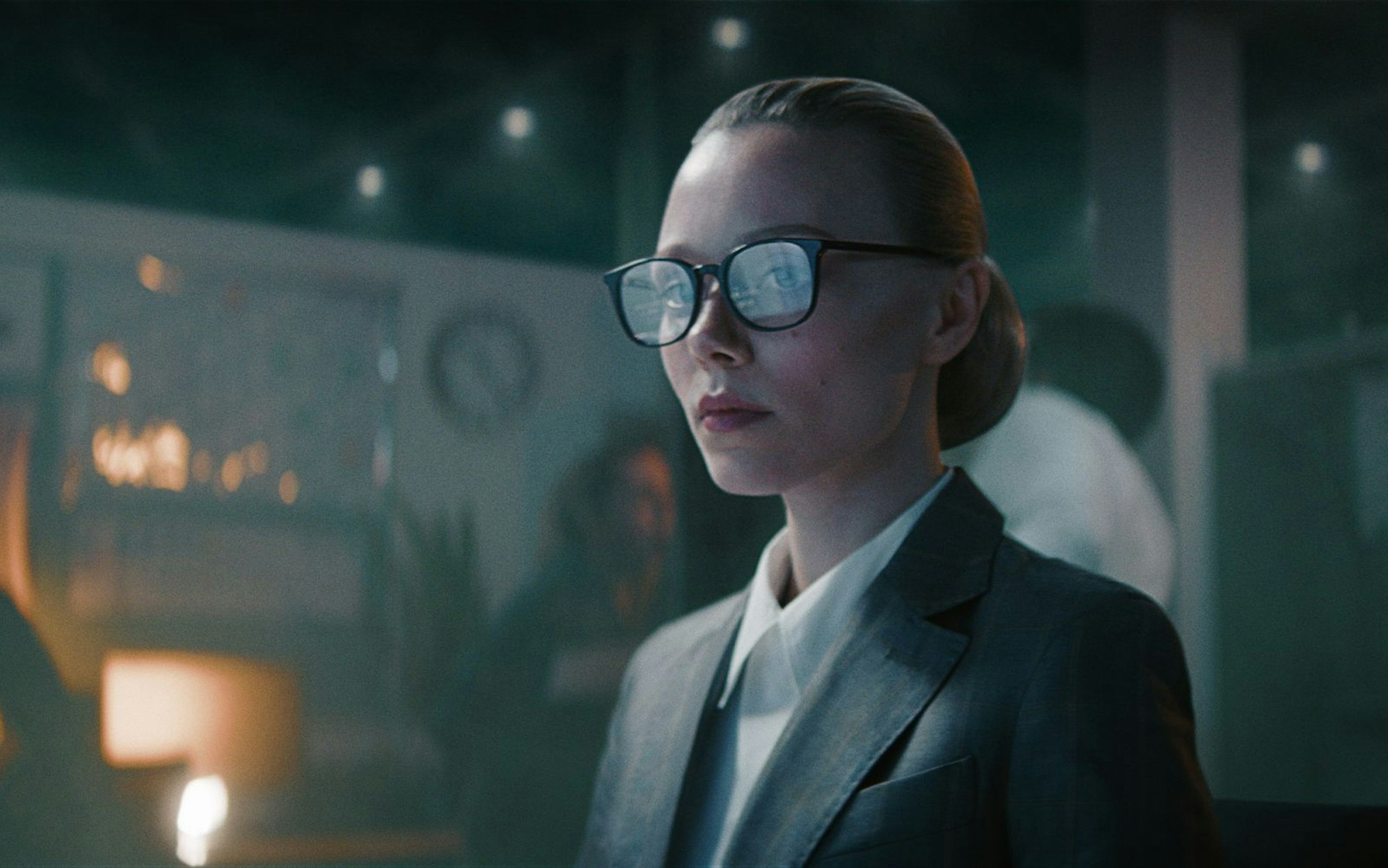 Noch gefährlicher als M3GAN? Die KI-gestützte Killer-Spionin Amelia (Ivanna Sakhno) wurde von einem skrupellosen Verteidigungsunternehmen entwickelt. (Bild: 2025 Universal Studios)