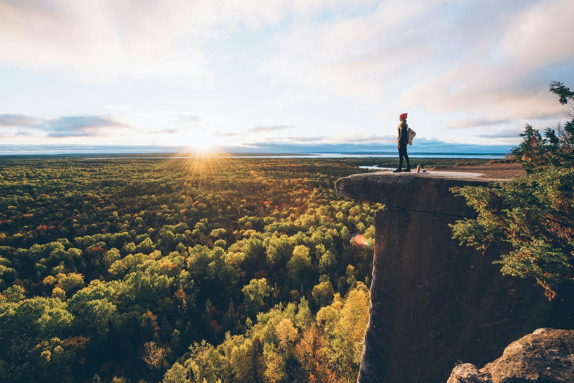 Was für ein Weitblick: Dichte Mischwälder prägen die Natur von Manitoulin Island.