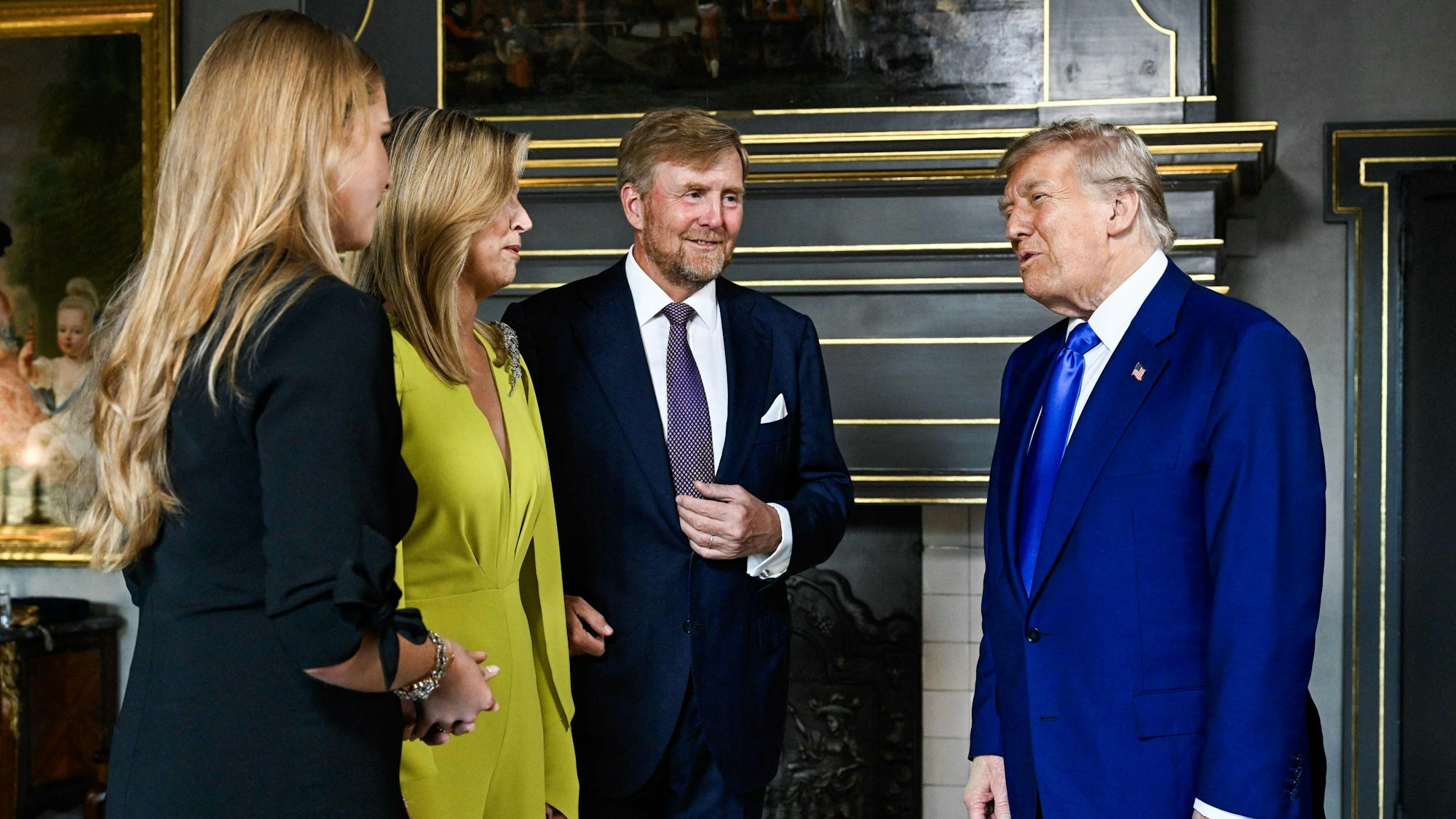 König Willem-Alexander, Königin Máxima und Kronprinzessin Amalia begrüßen US-Präsident Donald Trump zum Auftakt des NATO-Gipfels in Den Haag.