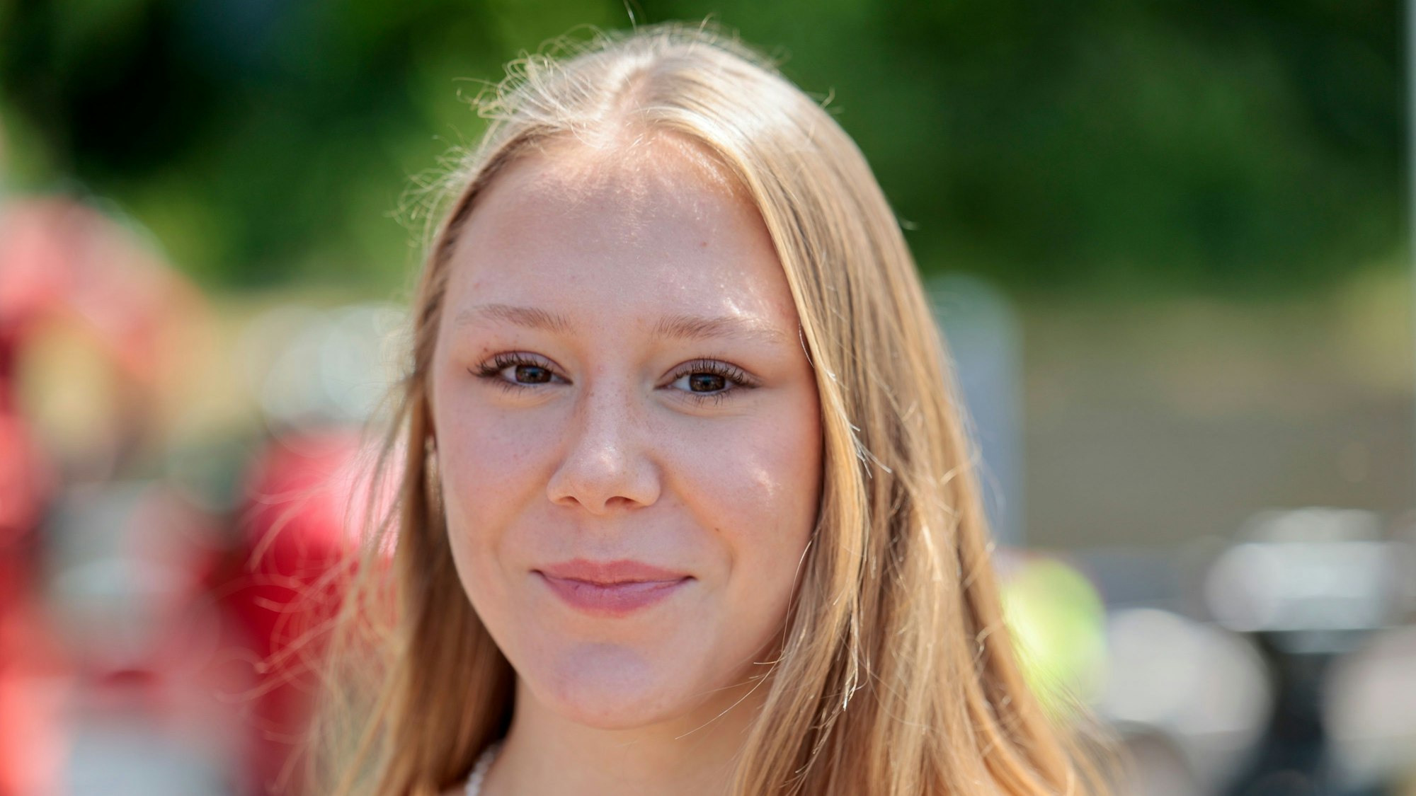 Die Kölnerin Sophie, heute 15 Jahre alt, rettete vor vier Jahren einen kleinen Jungen am Fühlinger See vor dem Ertrinken.