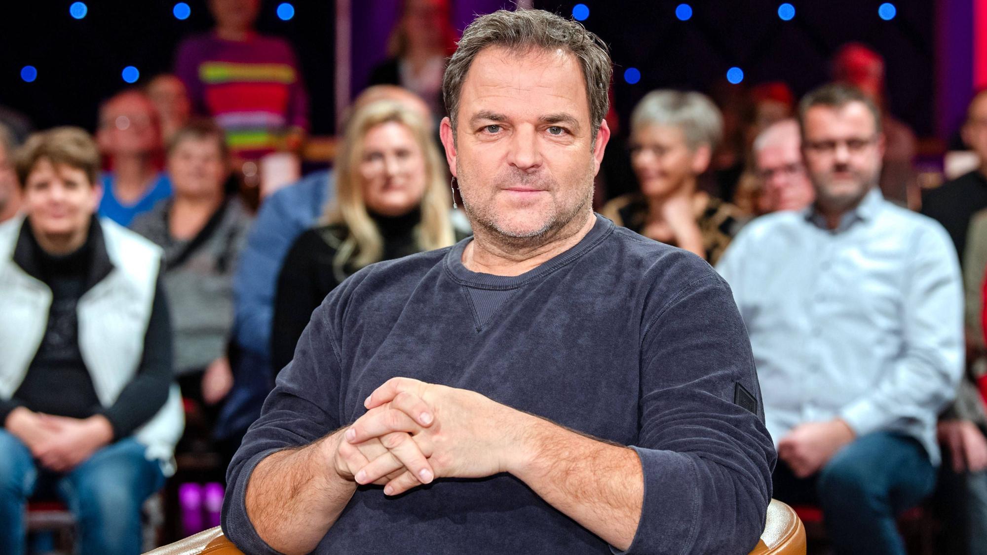Hundetrainer Martin Rütter zu Gast bei der Talkshow-Riverboat am 23.11.2024 in Leipzig.