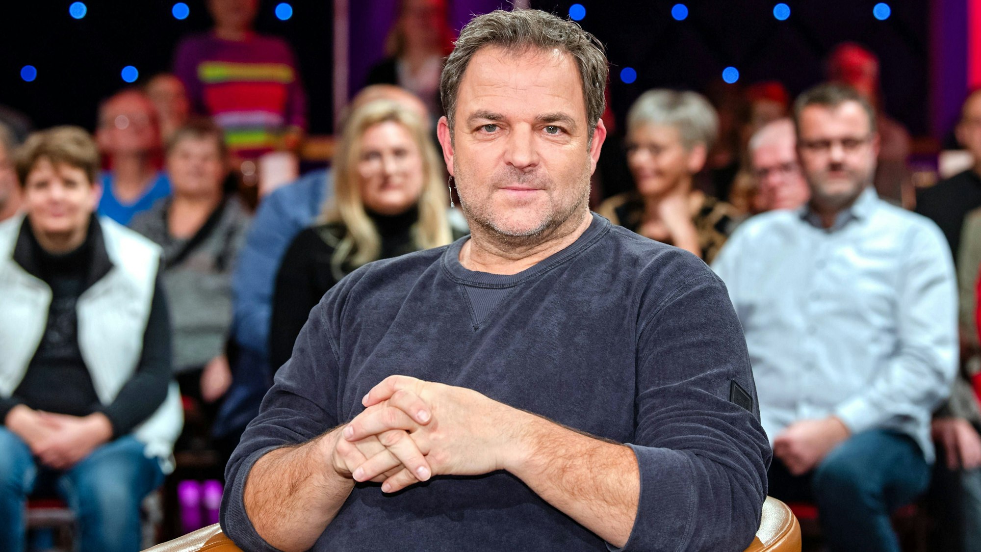 Hundetrainer Martin Rütter zu Gast bei der Talkshow-Riverboat am 23.11.2024 in Leipzig.