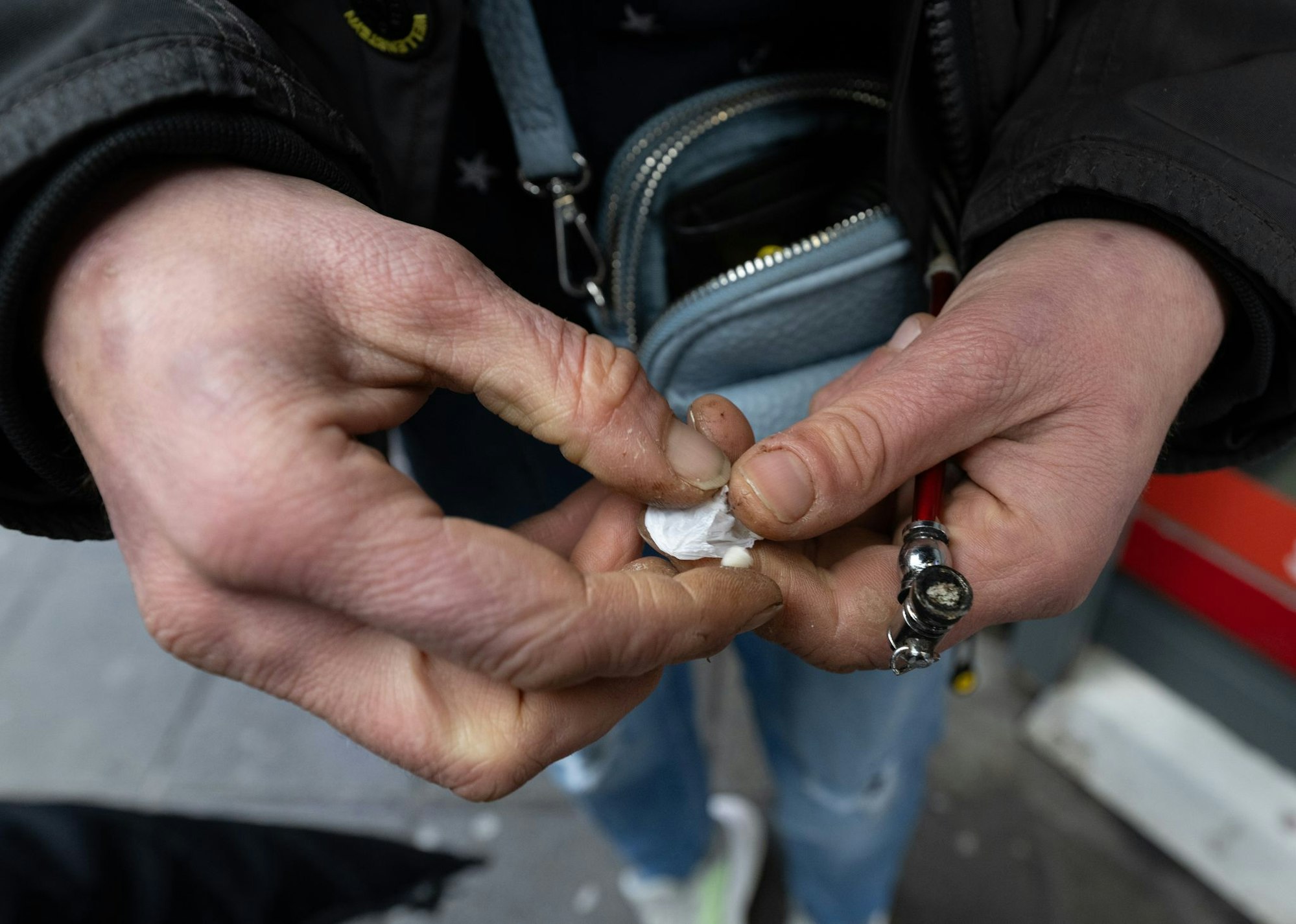 Crack wird laut einer Befragung von 525 Süchtigen in vier großen NRW-Städten zu einem immer größeren Problem. (Symbolbild)