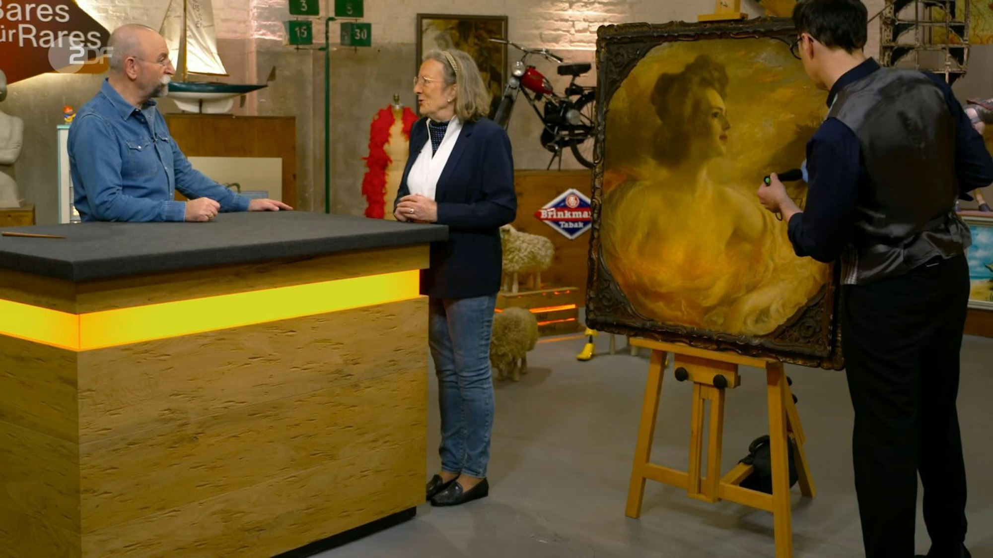 „Wow, ist das ein schönes Gemälde!, staunt ZDF-Moderator beim Anblick des Gemäldes. (Bild: ZDF)