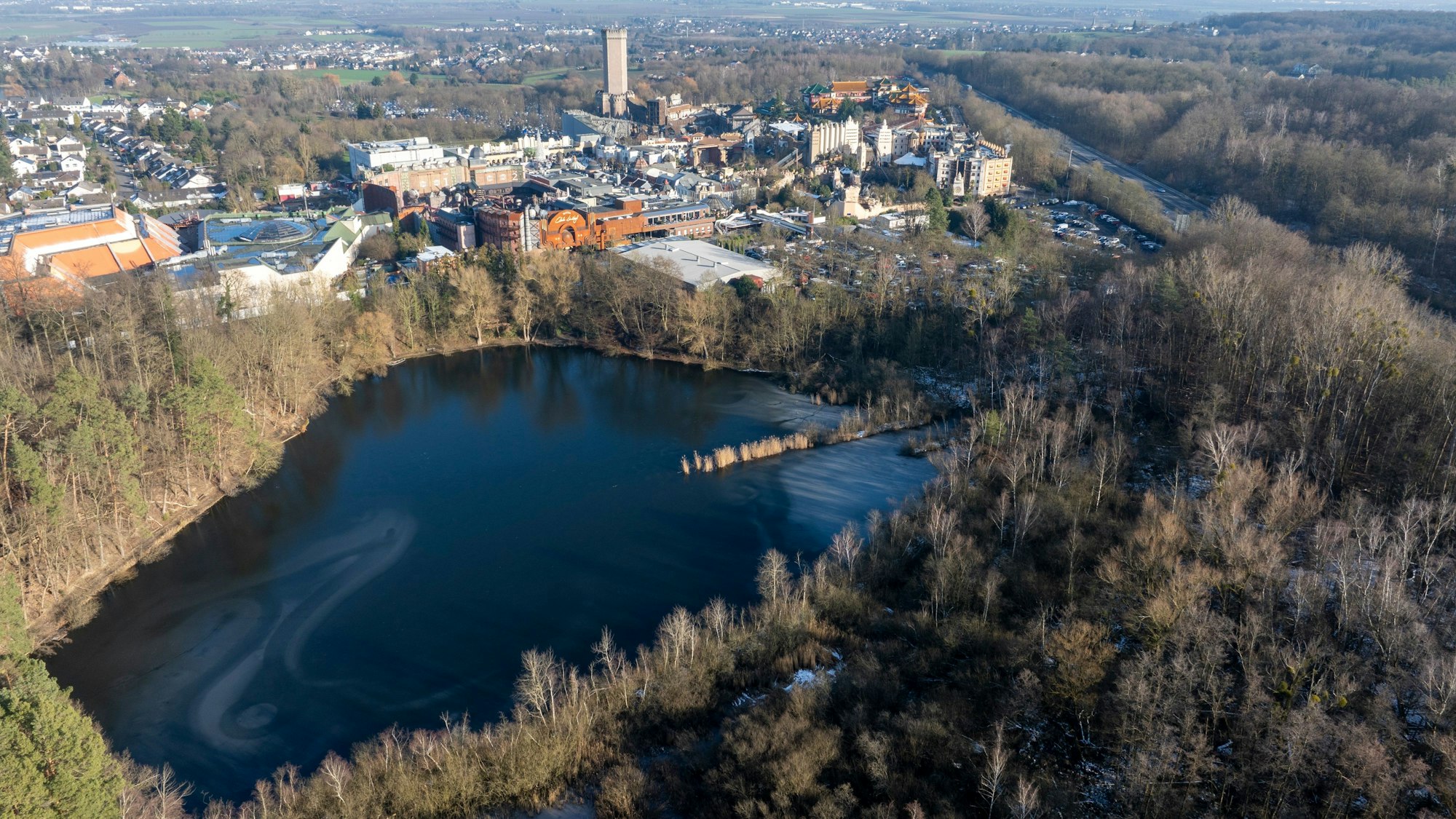 Blick von oben auf das Phantasialand.