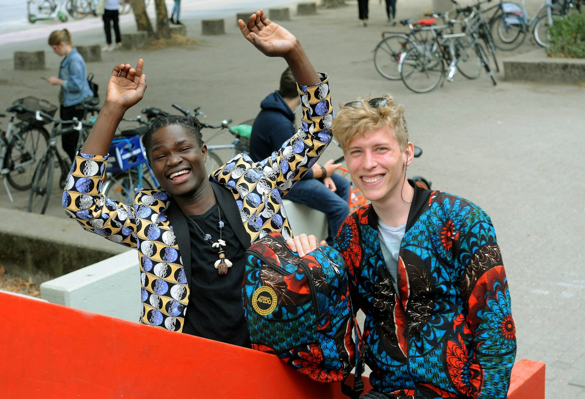 17.07.2019 Köln Uniwiese Modeprojekt mit Kenianischen Mode Designer und seinem Geschäftspartner
Foto: Csaba Peter Rakoczy