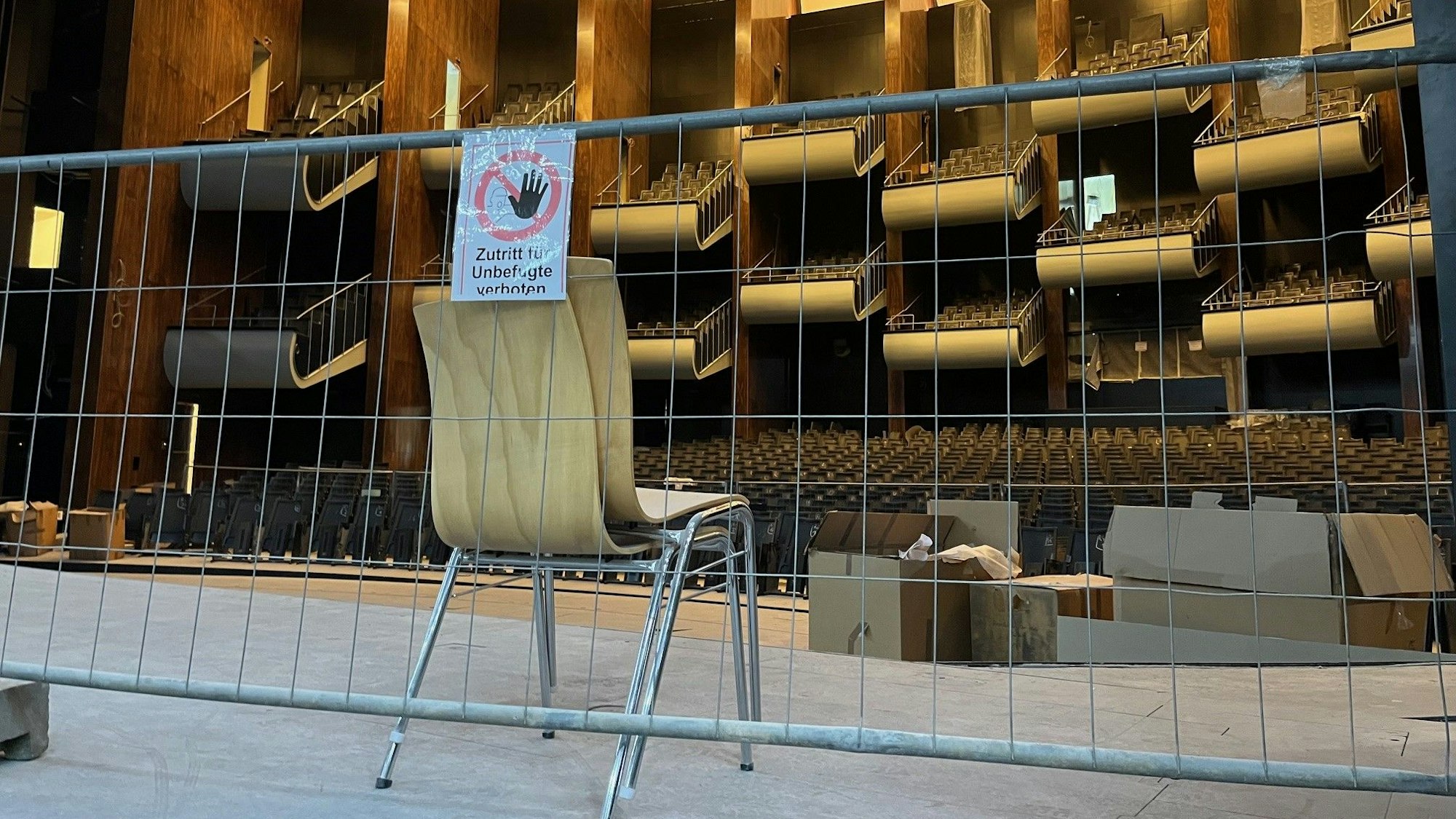 Das Bild zeigt den Opern-Saal am Offenbachplatz.