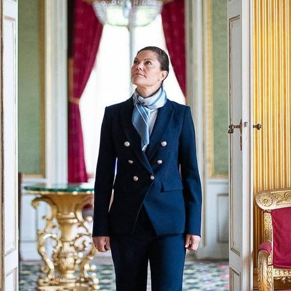 Kronprinzessin Victoria bei ihrem Rundgang durch Schloss Rosendal.