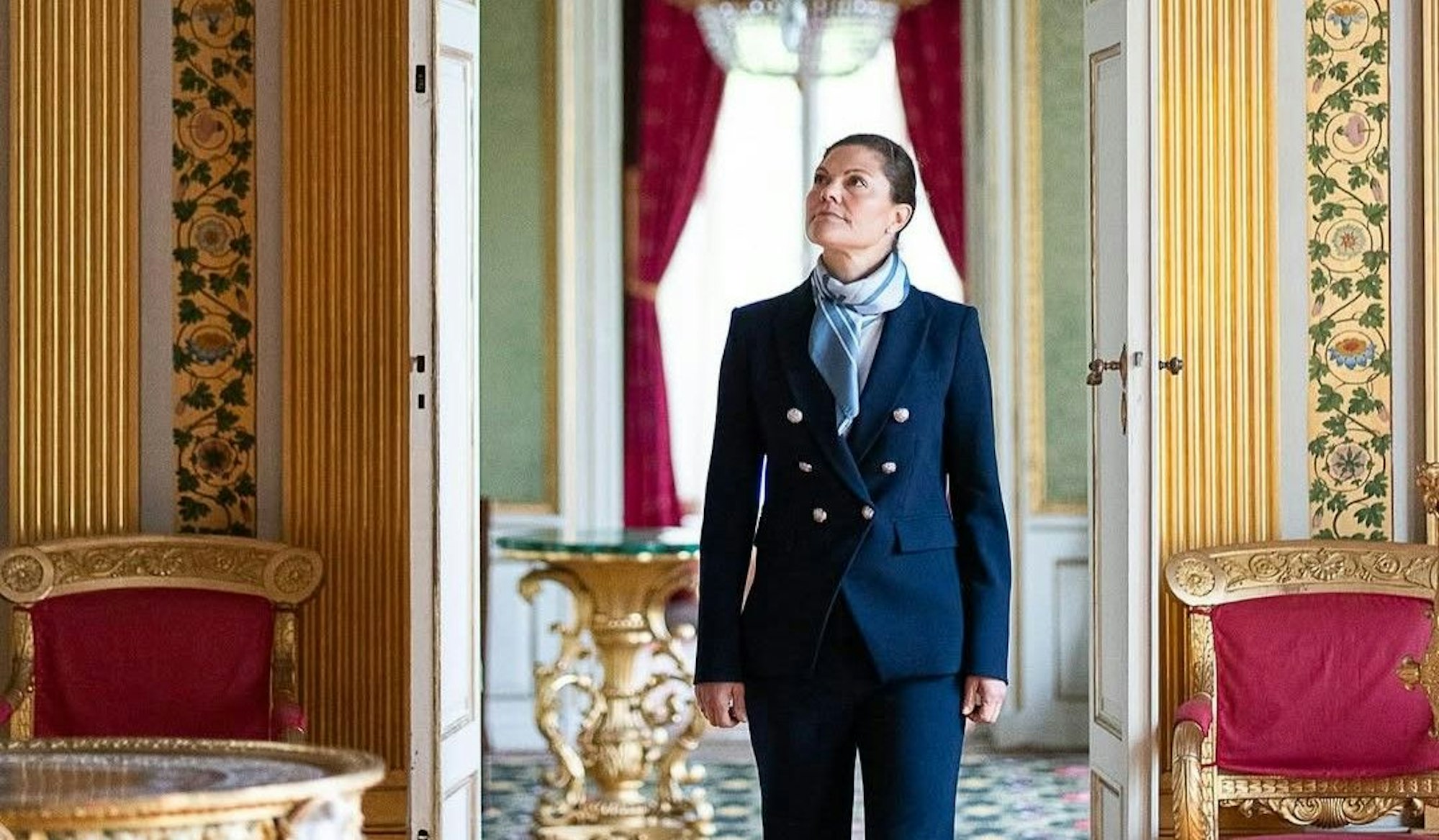 Kronprinzessin Victoria bei ihrem Rundgang durch Schloss Rosendal.