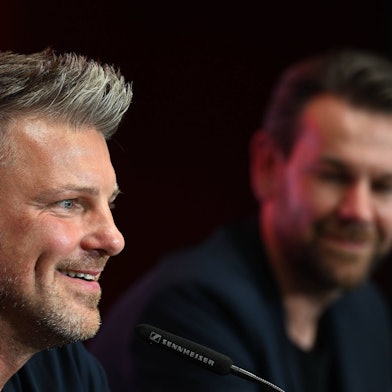 25.06.2025, xophax, Fussball , Fussball-Bundesliga Saison 2025 / 2026 1.FC Koeln Pressekonferenz Vorstellung Trainer Lukas Kwasniok , rechts Thomas Kessler DFL/DFB REGULATIONS PROHIBIT ANY USE OF PHOTOGRAPHS as IMAGE SEQUENCES and/or QUASI-VIDEO Koeln *** 25 06 2025, xophax, Fußball , Fußball Bundesliga Saison 2025 2026 1 FC Koeln Pressekonferenz Vorstellung Trainer Lukas Kwasniok , rechts Thomas Kessler DFL DFB REGULATIONS PROHIBIT ANY USE OF PHOTOGRAPHS as IMAGE SEQUENCES and or QUASI VIDEO Koeln
