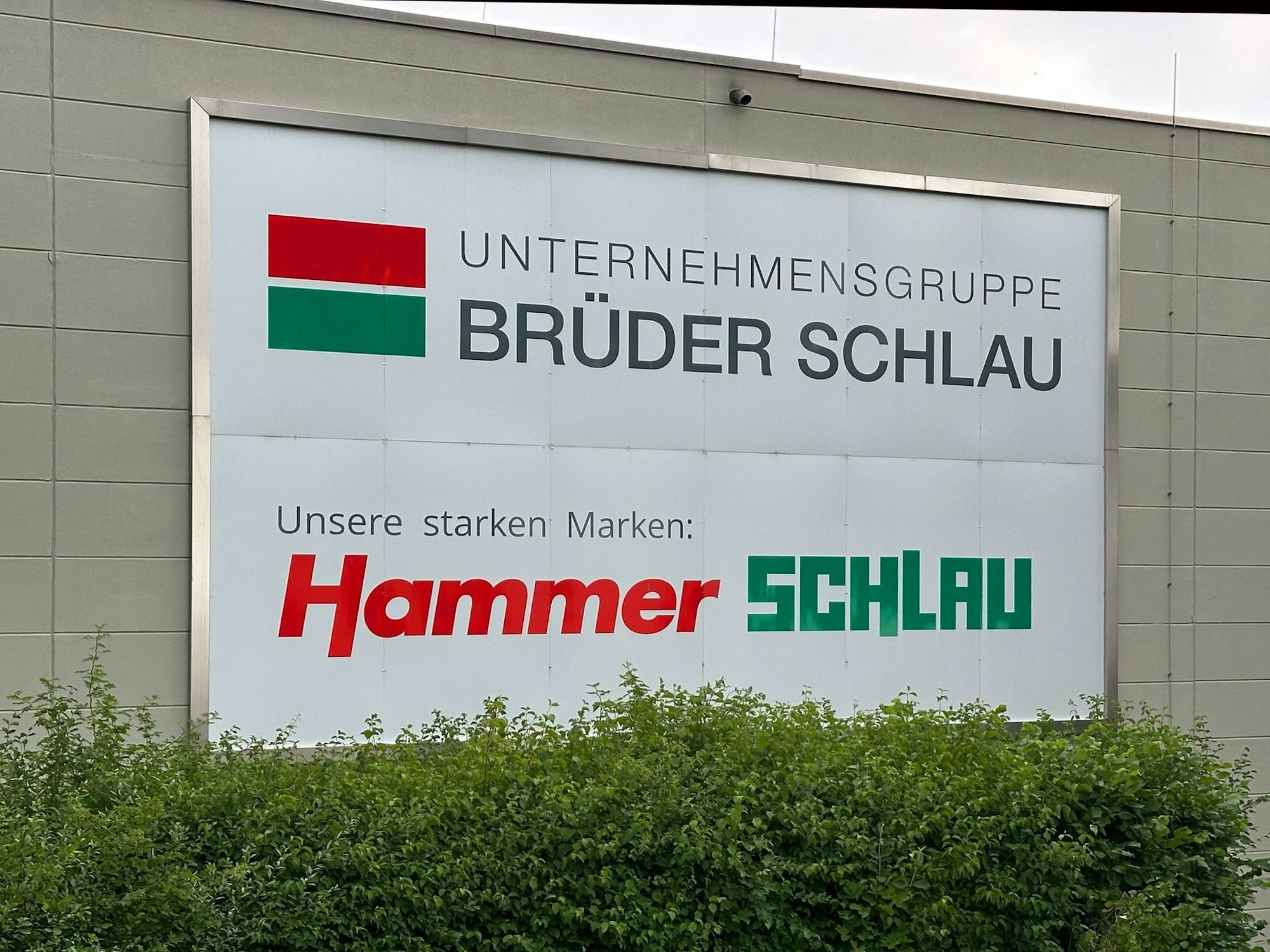 Die heutige Brüder Schlau Gruppe wurde 1921 in Minden gegründet.