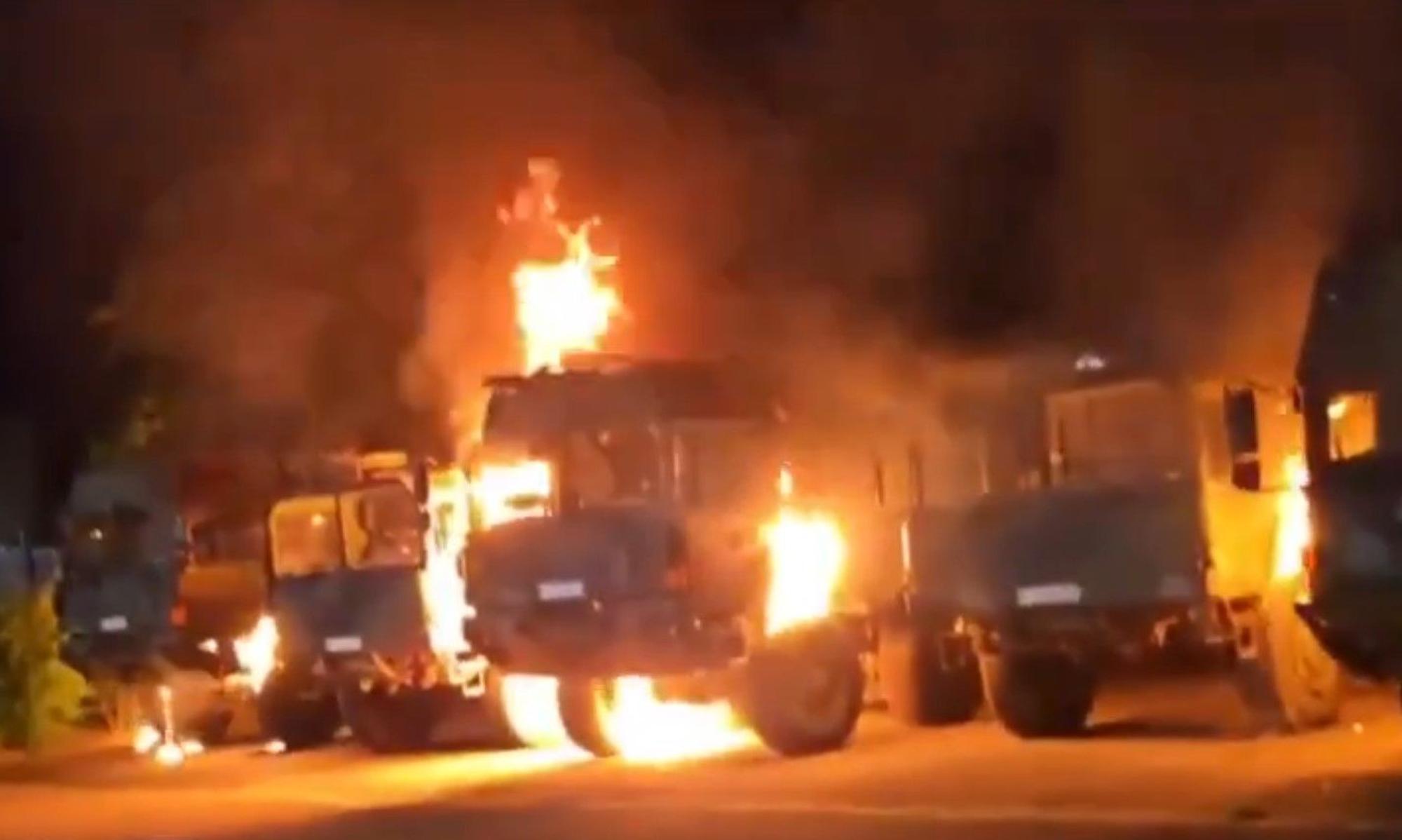 Brennende Bundeswehr-Lkw in Erfurt.