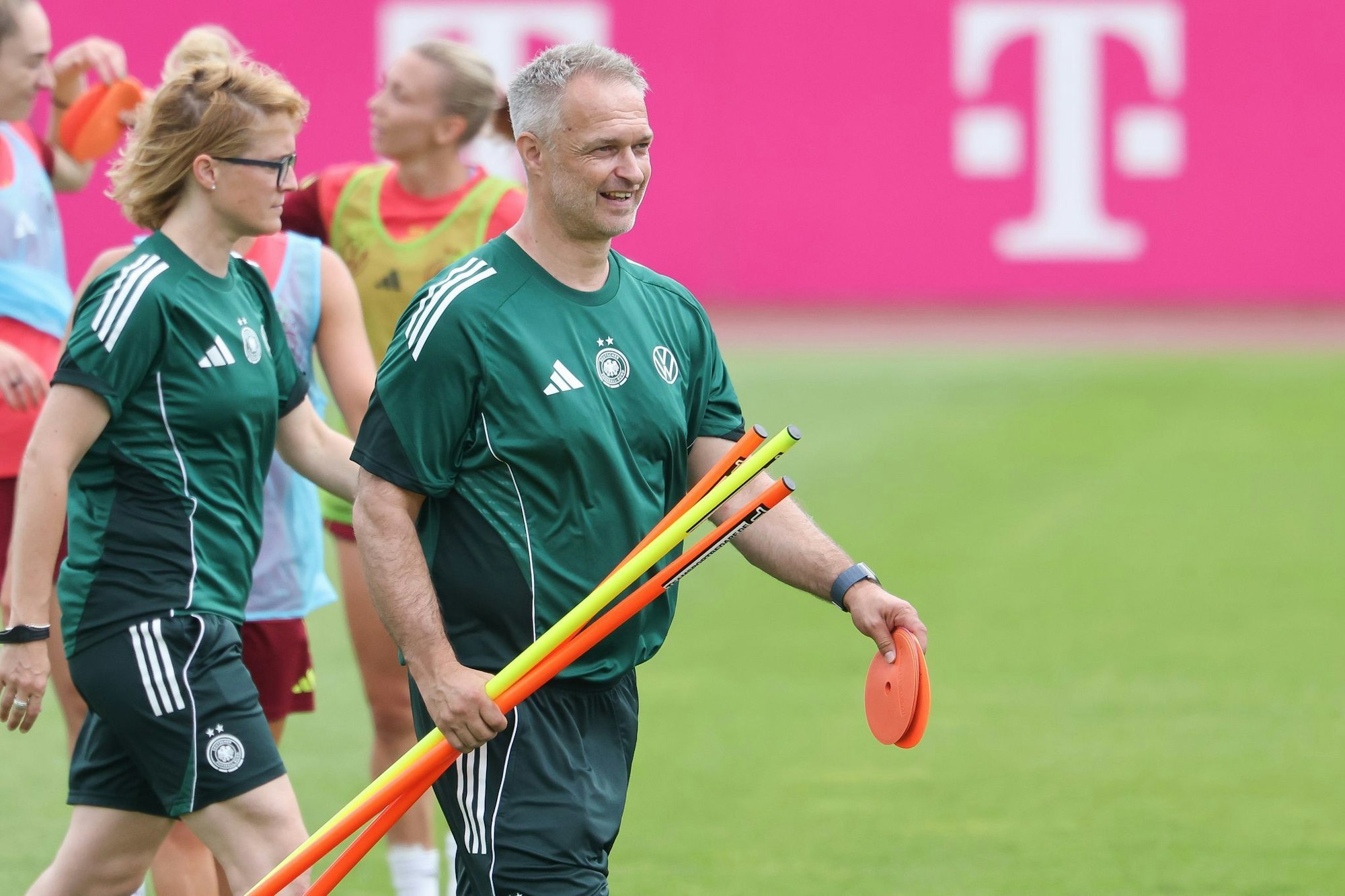 Letzte Vorbereitung auf die EM: Christian Wück und die DFB-Frauen.
