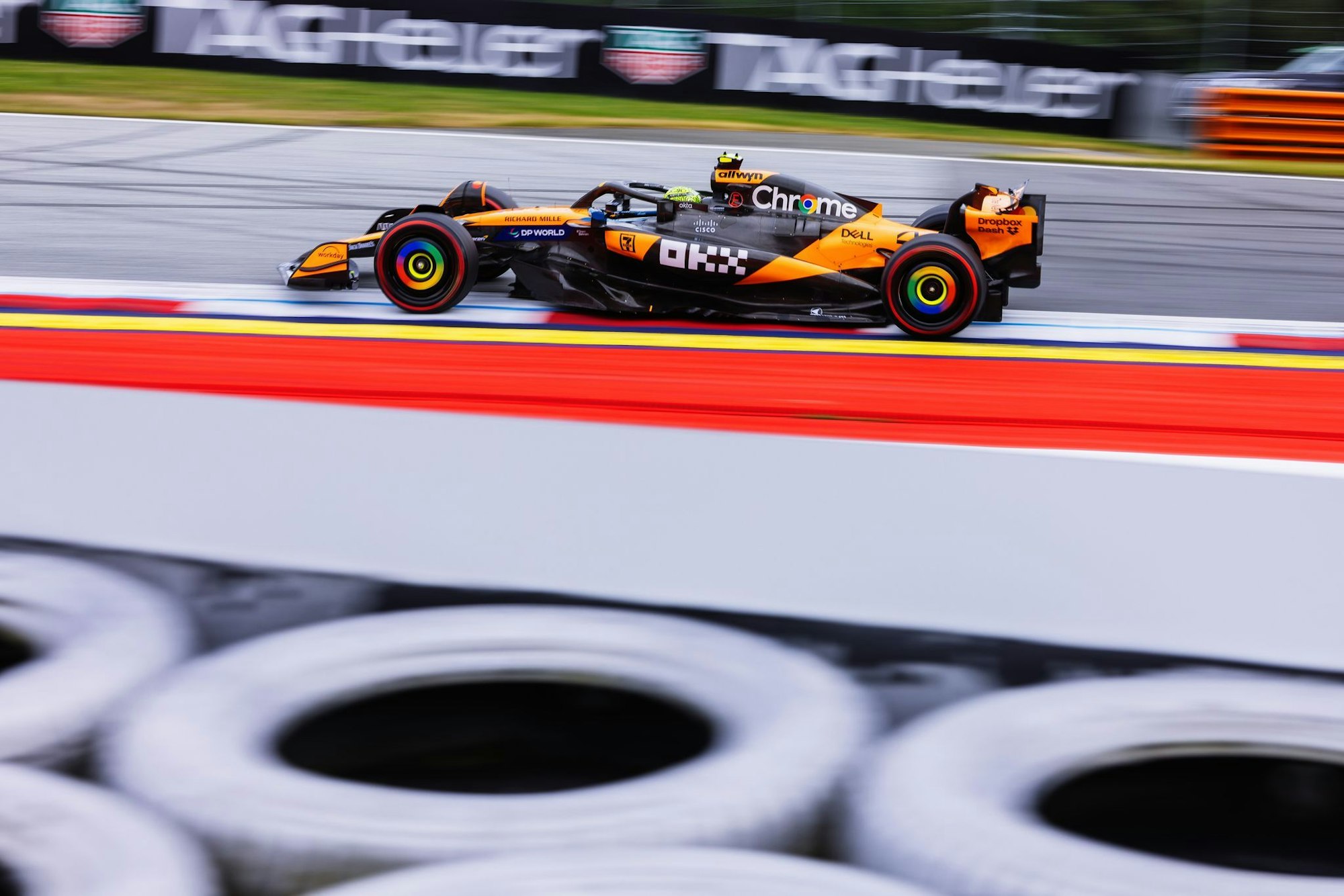 Lando Norris fährt die Topzeit im dritten Training.