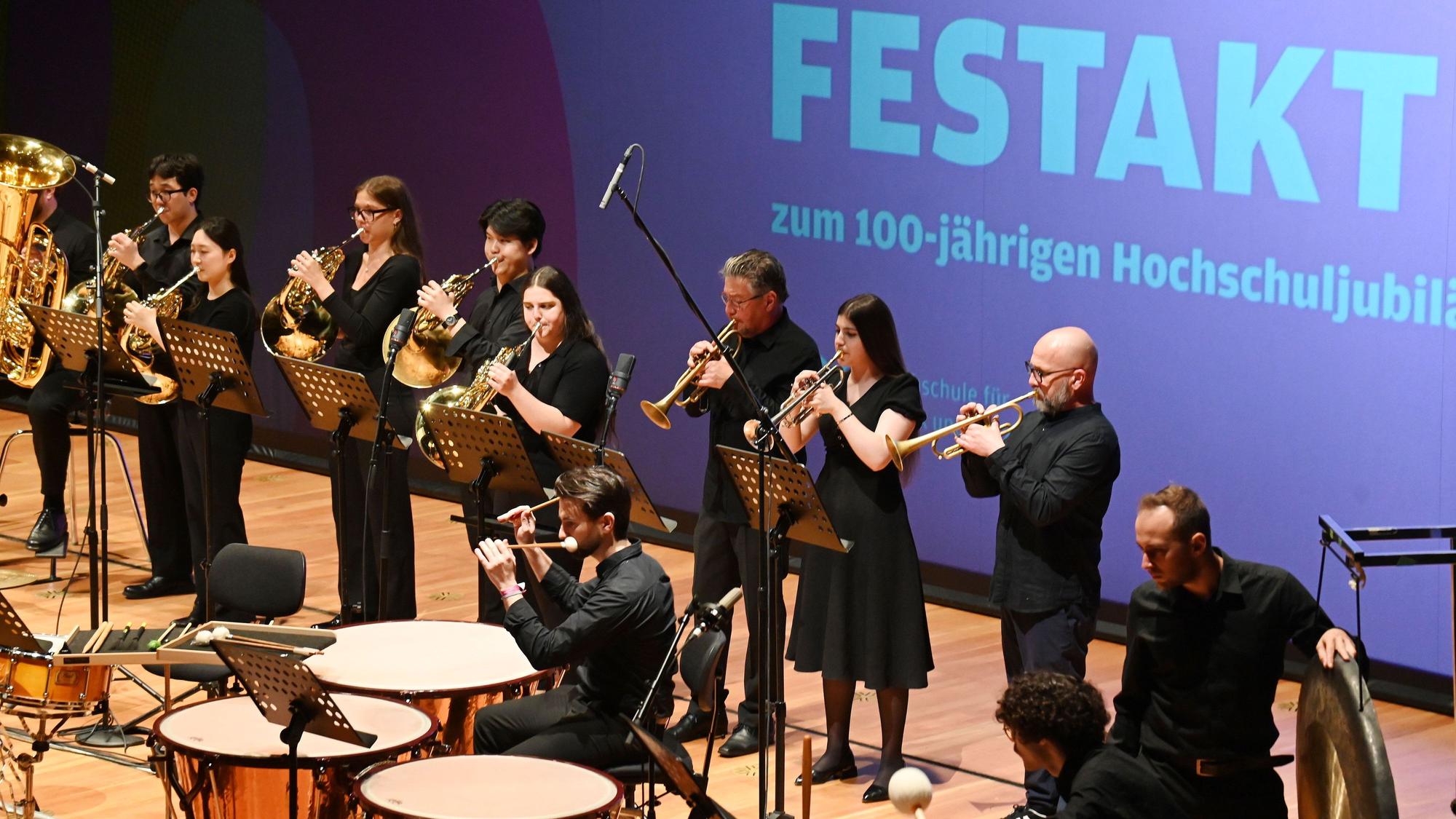 100 Jahre Musikhochschule, Festakt im Foyer der Hochschule.
