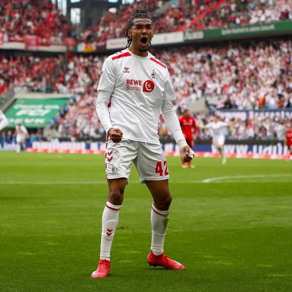 Köln, Deutschland, 18.05.25: Damion Downs 1. FC Köln jubelt nach seiner Vorlage zum 2:0 waehrend des Spiels der 2. Bundesliga zwischen 1. FC Köln vs 1. FC Kaiserslautern im RheinEnergieStadion Köln RheinEnergieStadion North Rhine-Westphalia Germany *** Cologne, Germany, 18 05 25 Damion Downs 1 FC Köln cheers after his assist for 2 0 during the 2 Bundesliga match between 1 FC Köln vs 1 FC Kaiserslautern at RheinEnergieStadion Köln RheinEnergieStadion North Rhine Westphalia Germany Copyright: xBrauer-Fotoagenturx/xAdrianxSchlx