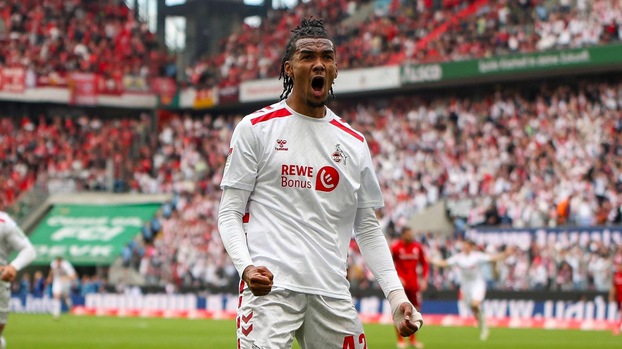 Köln, Deutschland, 18.05.25: Damion Downs 1. FC Köln jubelt nach seiner Vorlage zum 2:0 waehrend des Spiels der 2. Bundesliga zwischen 1. FC Köln vs 1. FC Kaiserslautern im RheinEnergieStadion Köln RheinEnergieStadion North Rhine-Westphalia Germany *** Cologne, Germany, 18 05 25 Damion Downs 1 FC Köln cheers after his assist for 2 0 during the 2 Bundesliga match between 1 FC Köln vs 1 FC Kaiserslautern at RheinEnergieStadion Köln RheinEnergieStadion North Rhine Westphalia Germany Copyright: xBrauer-Fotoagenturx/xAdrianxSchlx