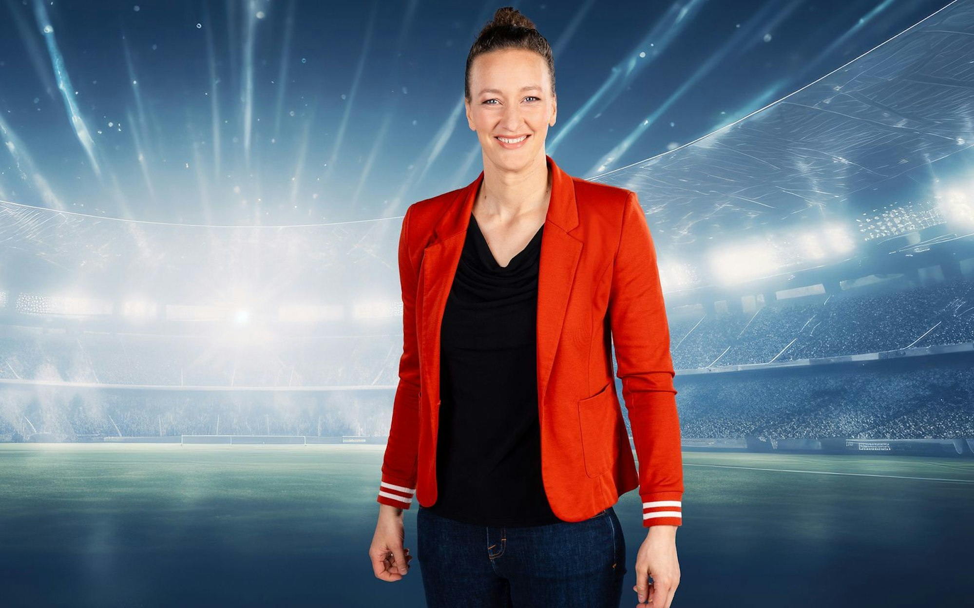 Kann die deutsche Mannschaft bei der Frauen-EM in der Schweiz den Titel holen? Nach durchwachsenen Ergebnissen in den Monaten zuvor beeindruckten Christian Wück und sein Team bei den letzten Vorbereitungsspielen. Kann man diese Form mit zur EM konservieren - wo viele starke Mannschaften auf mit hohen Zielen dabei sein werden? (Bild: WDR/Annika Fußwinkel/Adob)