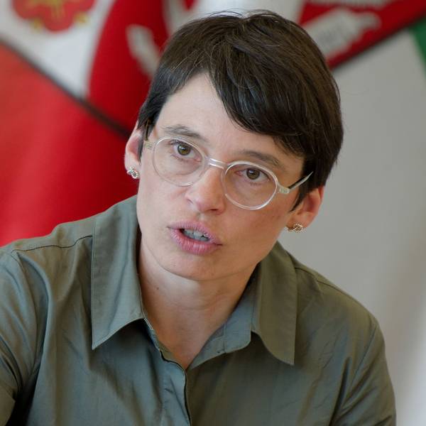 Josefine Paul, Ministerin für Kinder, Jugend, Familie, Gleichstellung, Flucht und Integration (Grüne), ist wegen ihrer Kommunikationspolitik nach dem Solingen-Anschlag unter Druck geraten.