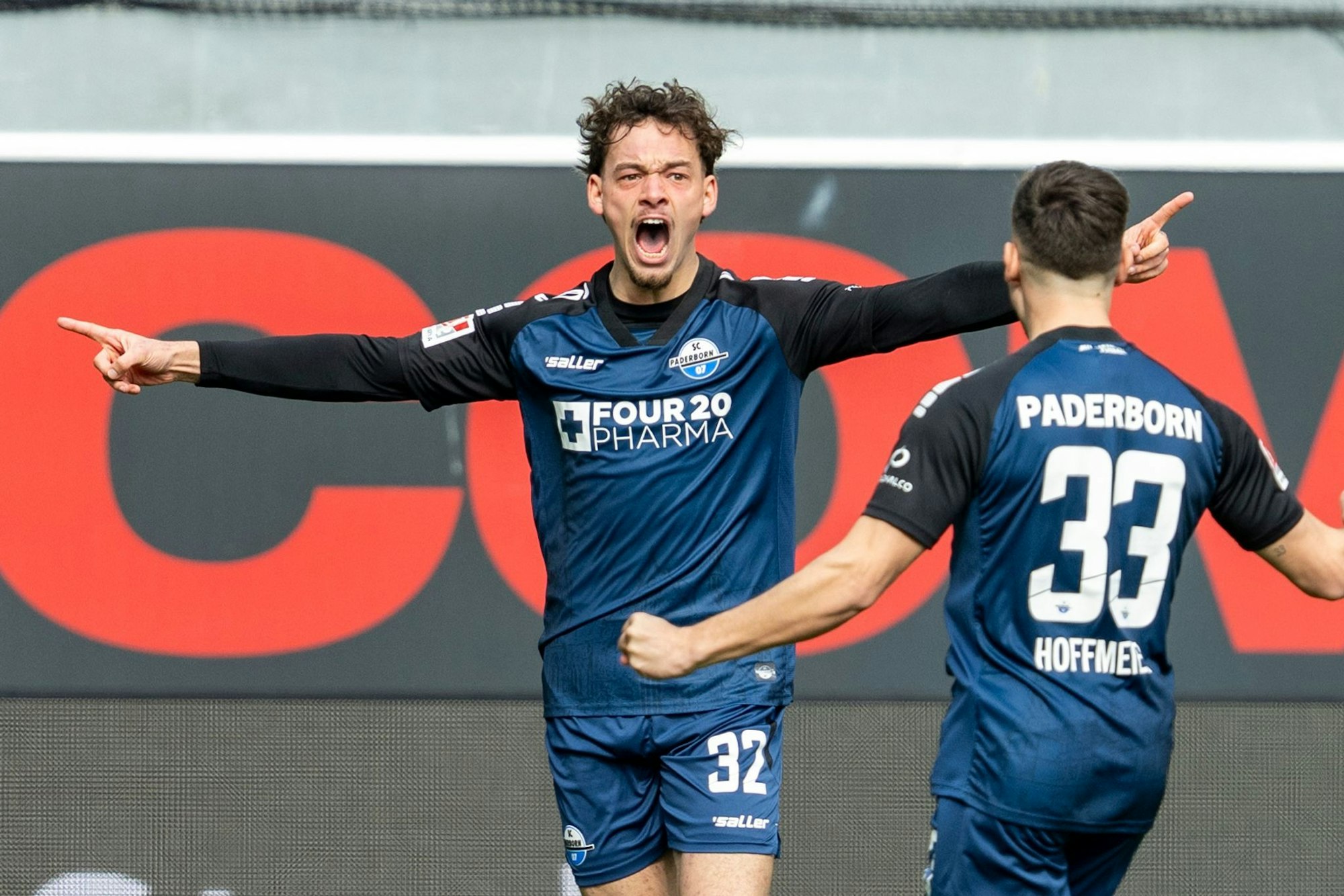 Aaron Zehnter wechselt in die Bundesliga zum VfL Wolfsburg.