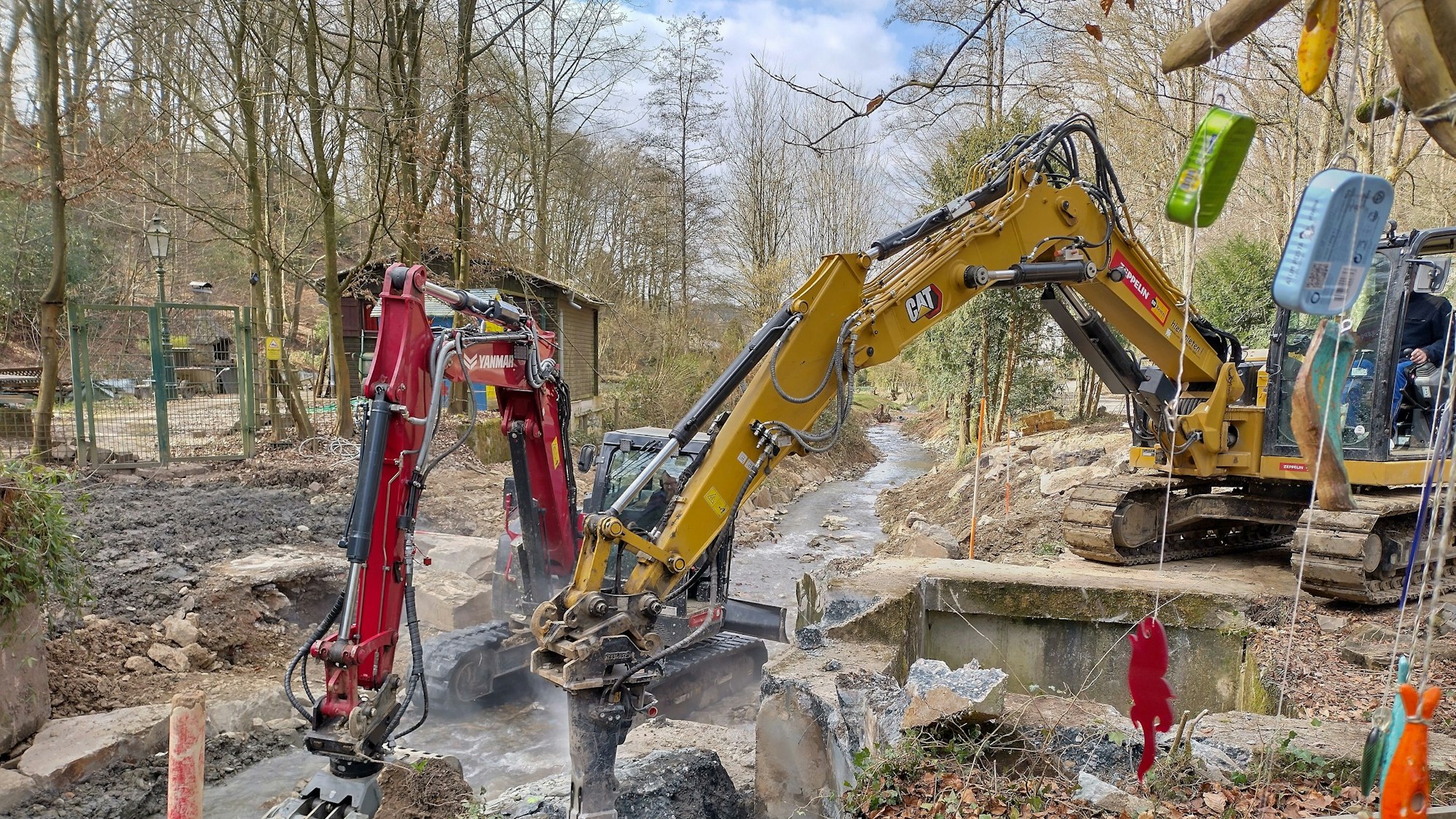 Der Murbach soll wieder naturnaher gestaltet werden. Die Arbeiten hierzu finden aktuell statt und sollen im Herbst abgeschlossen sein.