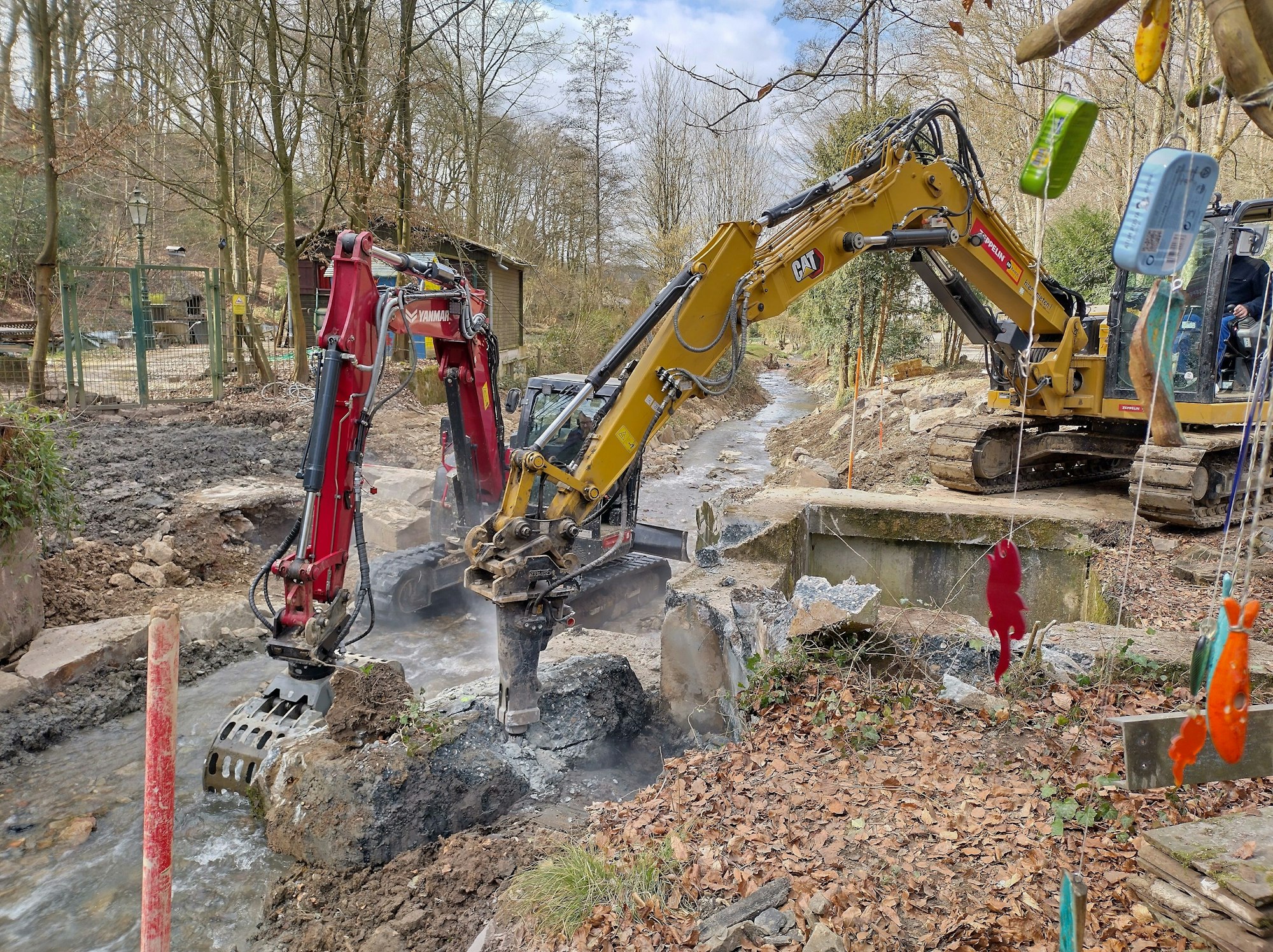 Arbeiten zur Aufweitung des Murbachs im Juni 2025.