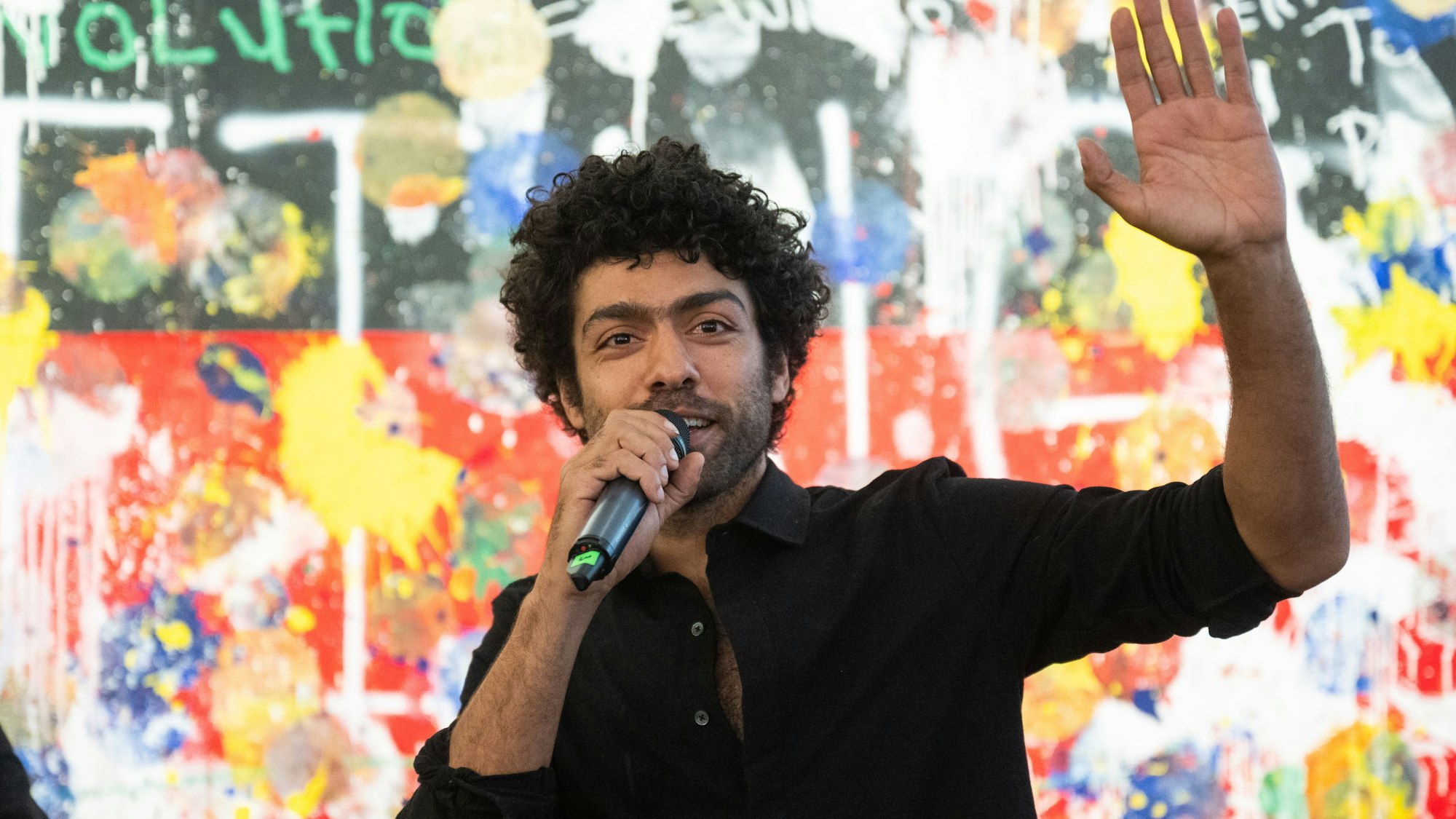 Noah Becker ist Maler und Künstler.